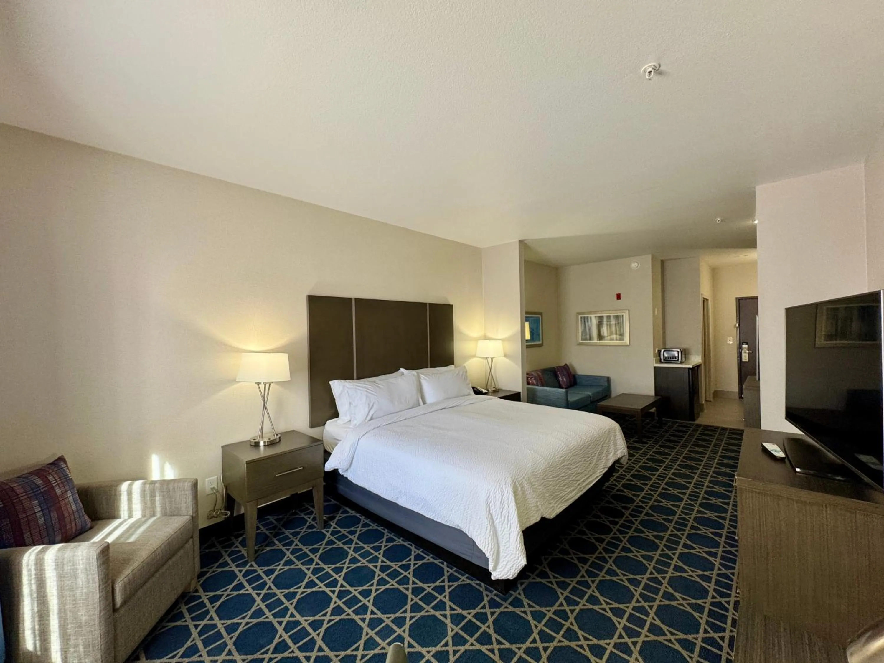 Bedroom, Bed in Best Western Plus Longview – University Hotel