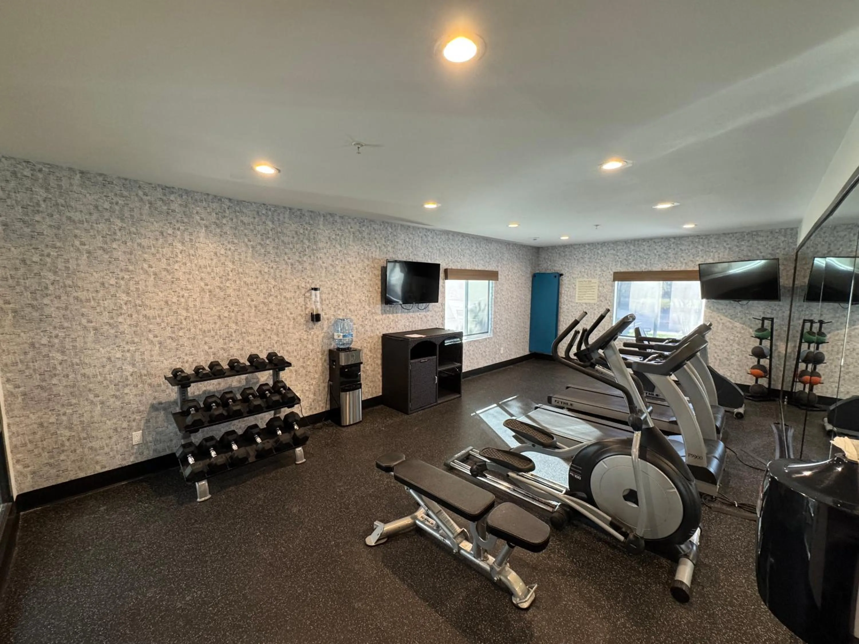 Fitness centre/facilities in Best Western Plus Longview – University Hotel