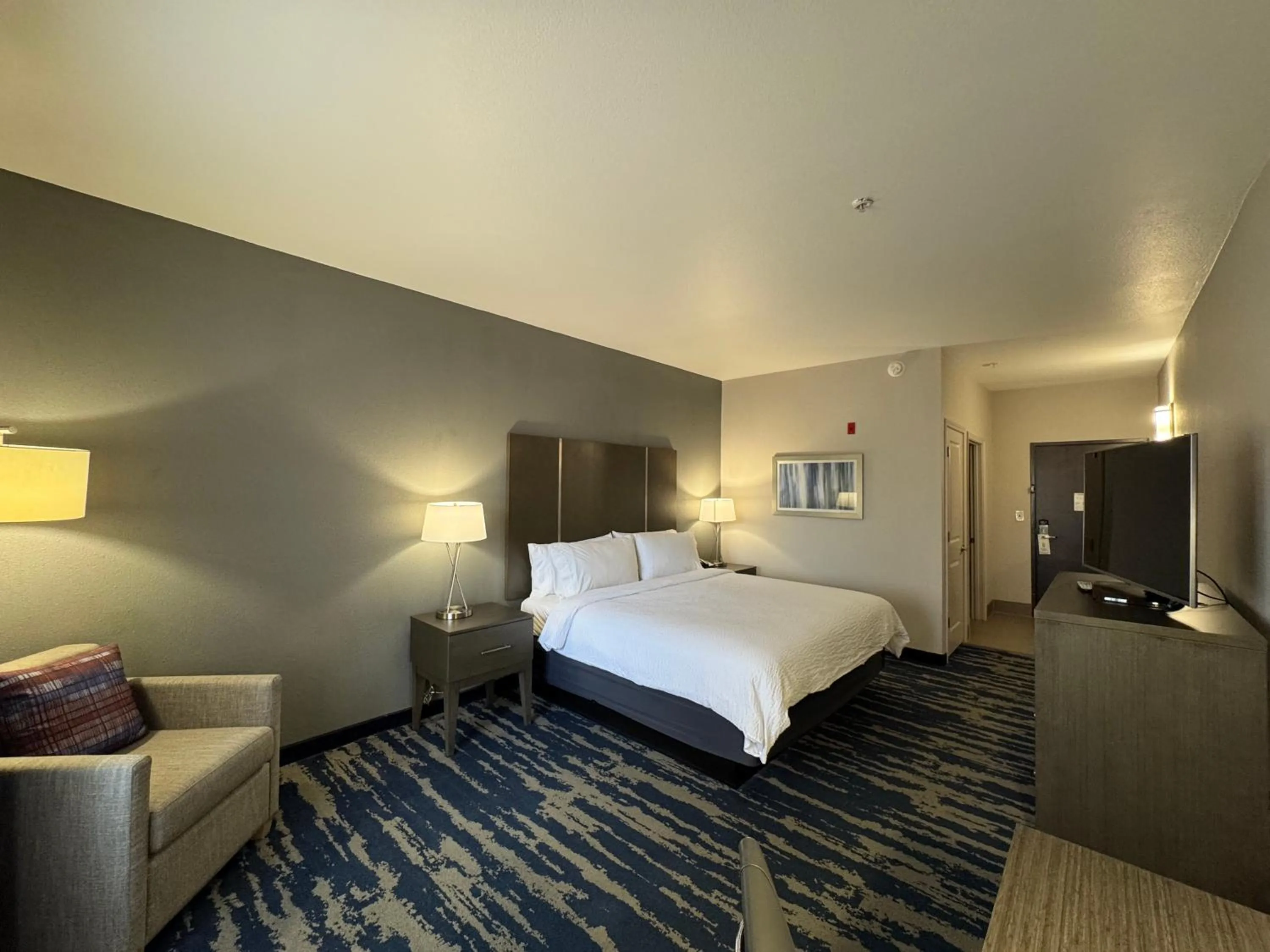 Bedroom, Bed in Best Western Plus Longview – University Hotel