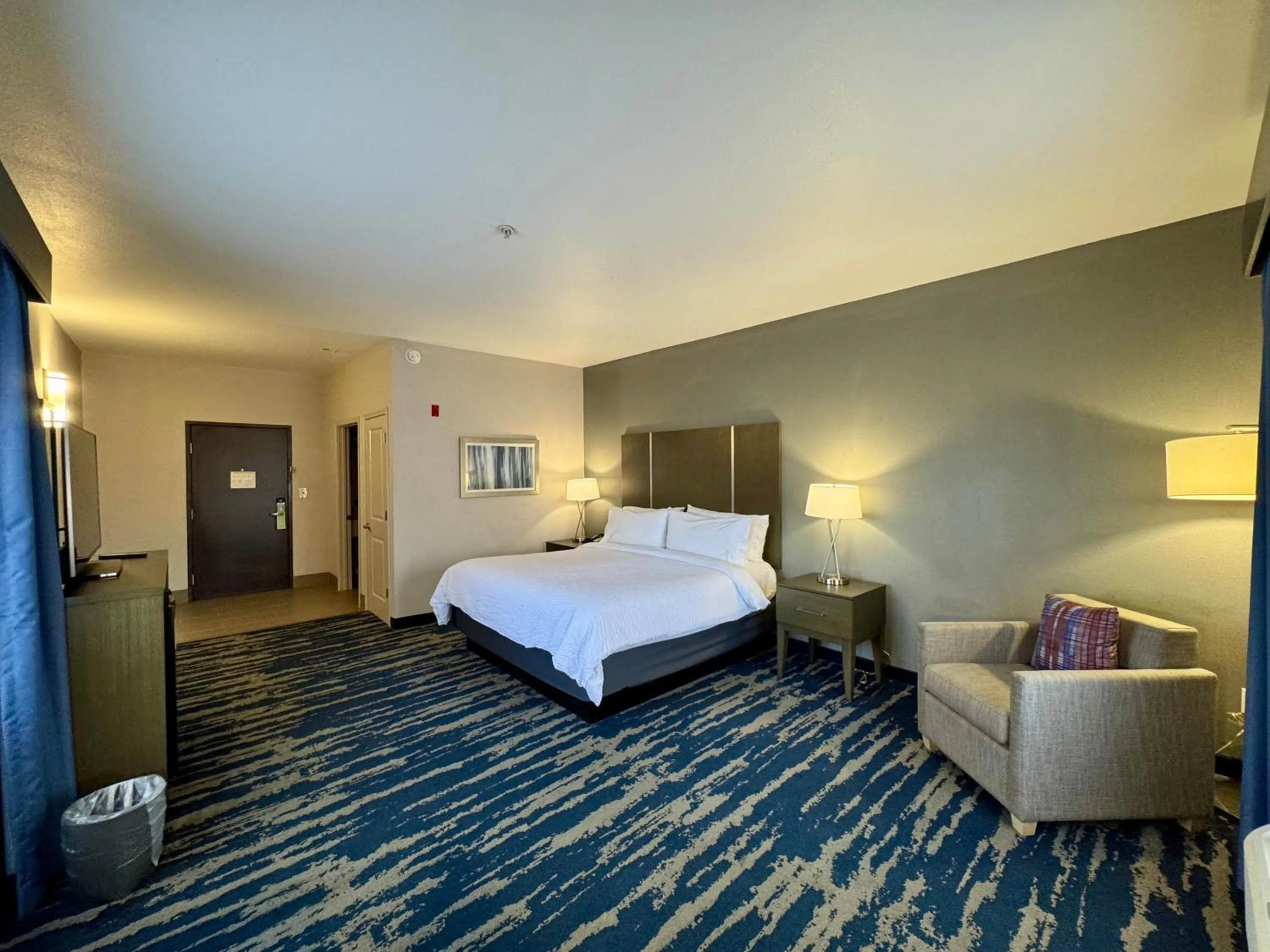Bedroom, Bed in Best Western Plus Longview – University Hotel
