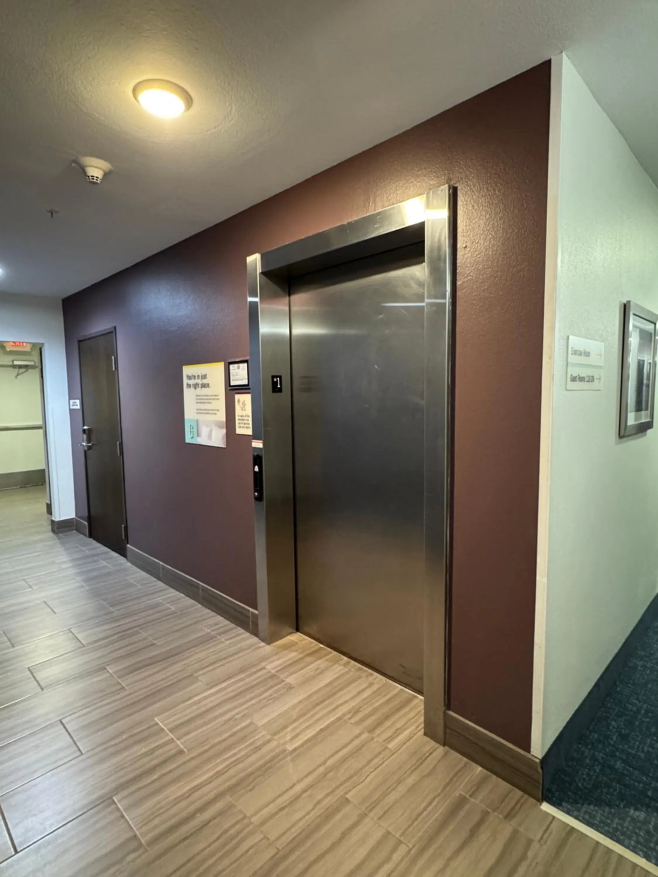 elevator in Best Western Plus Longview – University Hotel