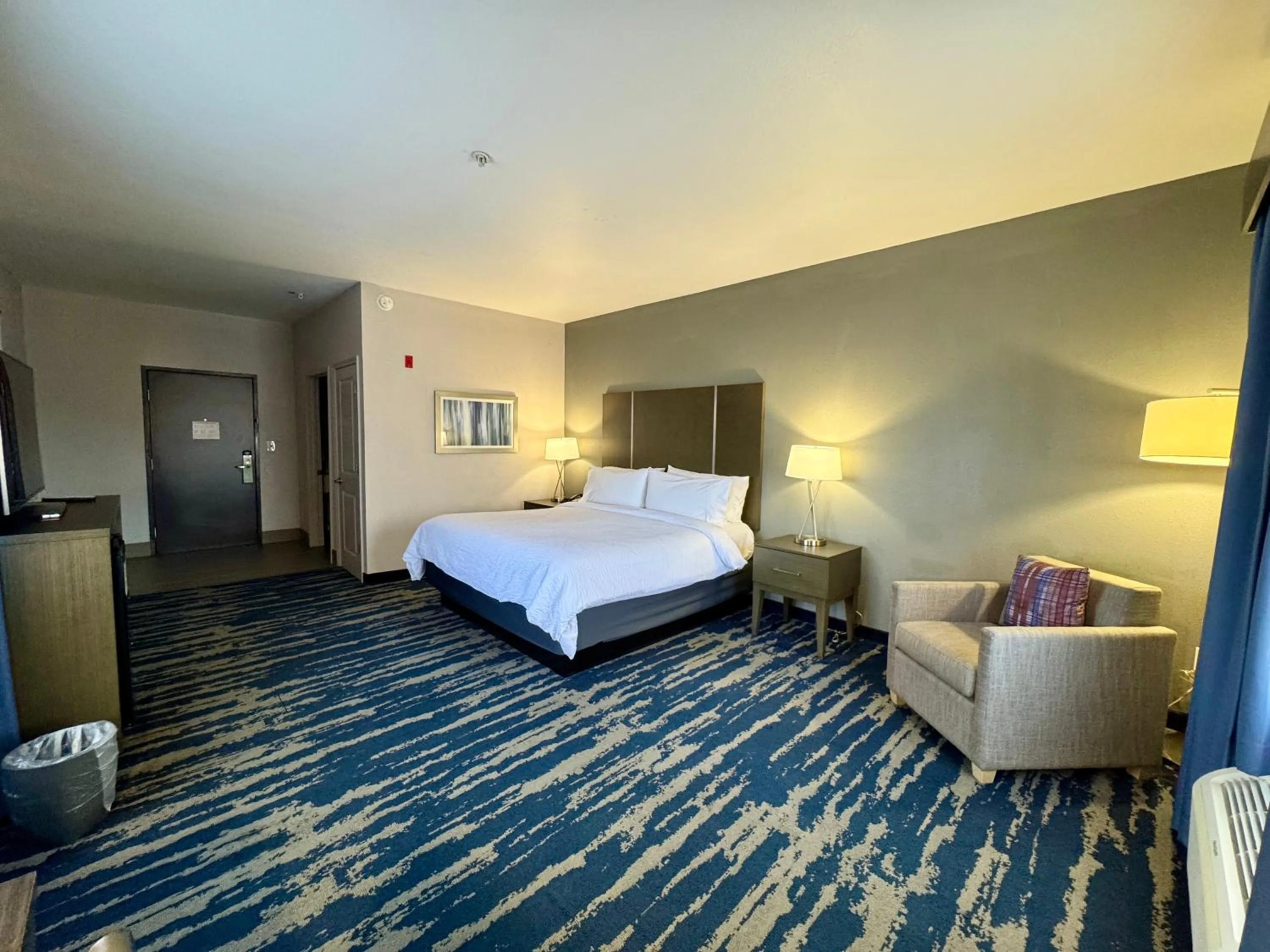 Bedroom, Bed in Best Western Plus Longview – University Hotel