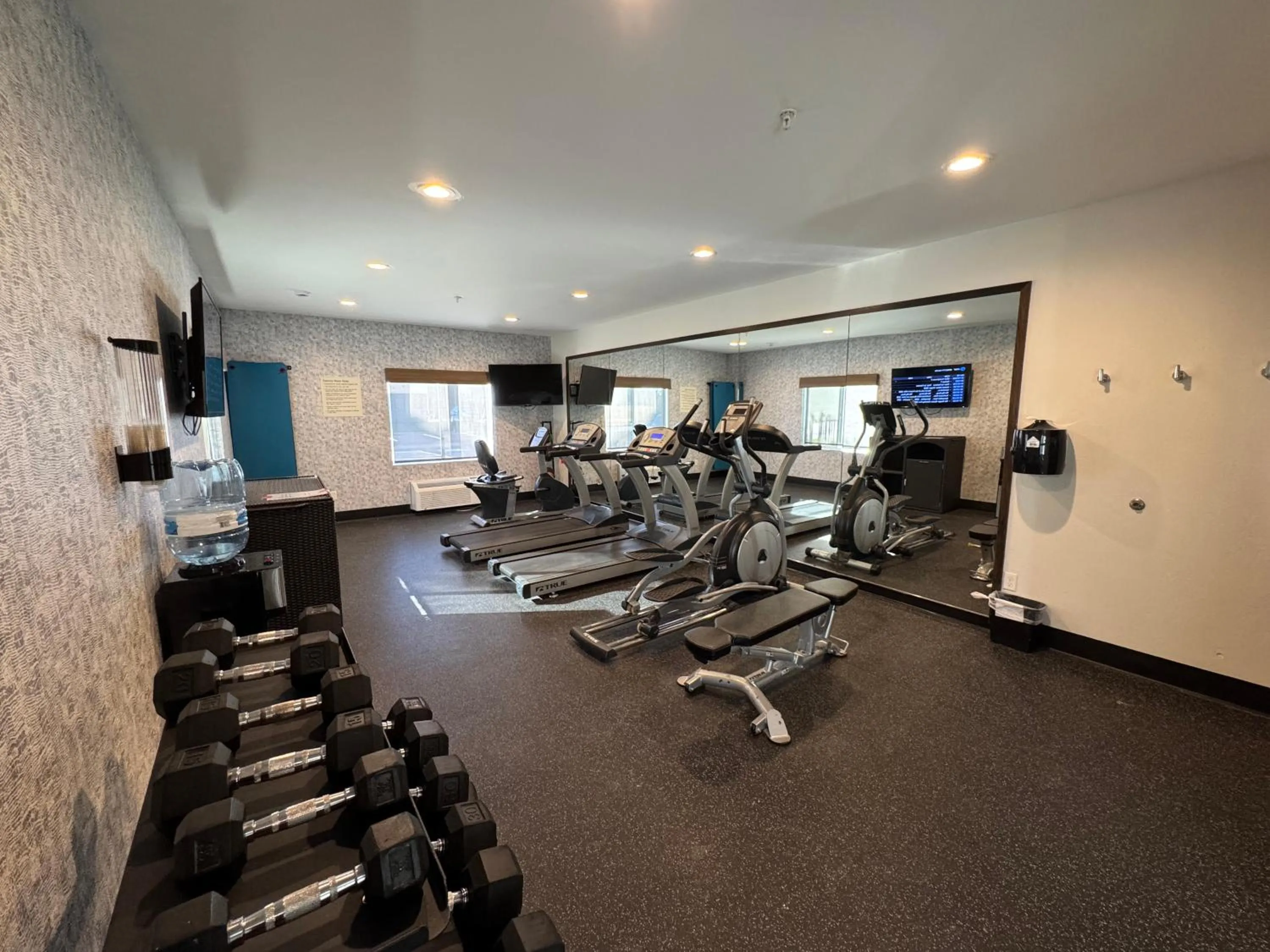 Fitness centre/facilities in Best Western Plus Longview – University Hotel