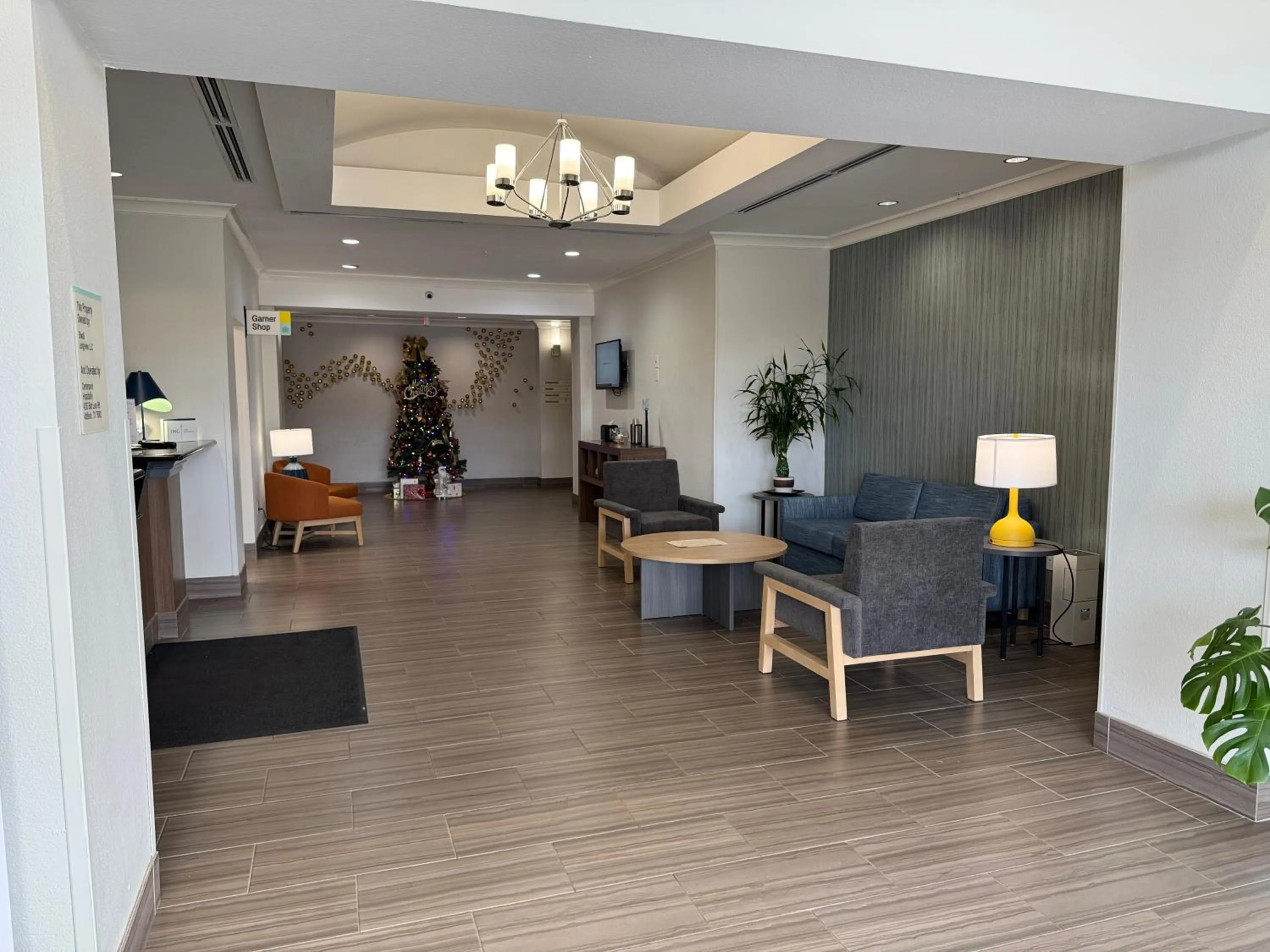 Lobby or reception in Best Western Plus Longview – University Hotel