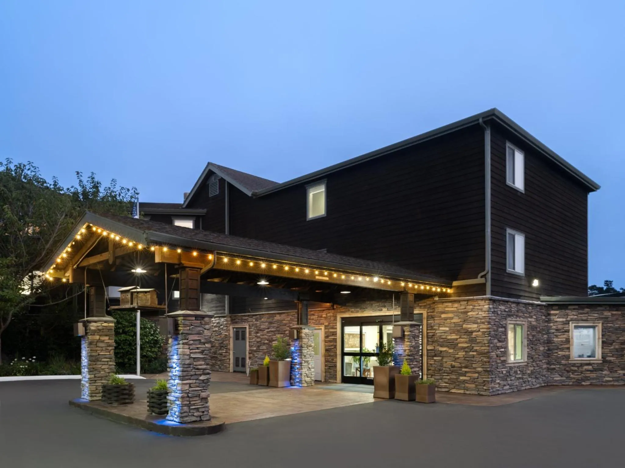 Property building in Holiday Inn Express Fort Bragg by IHG