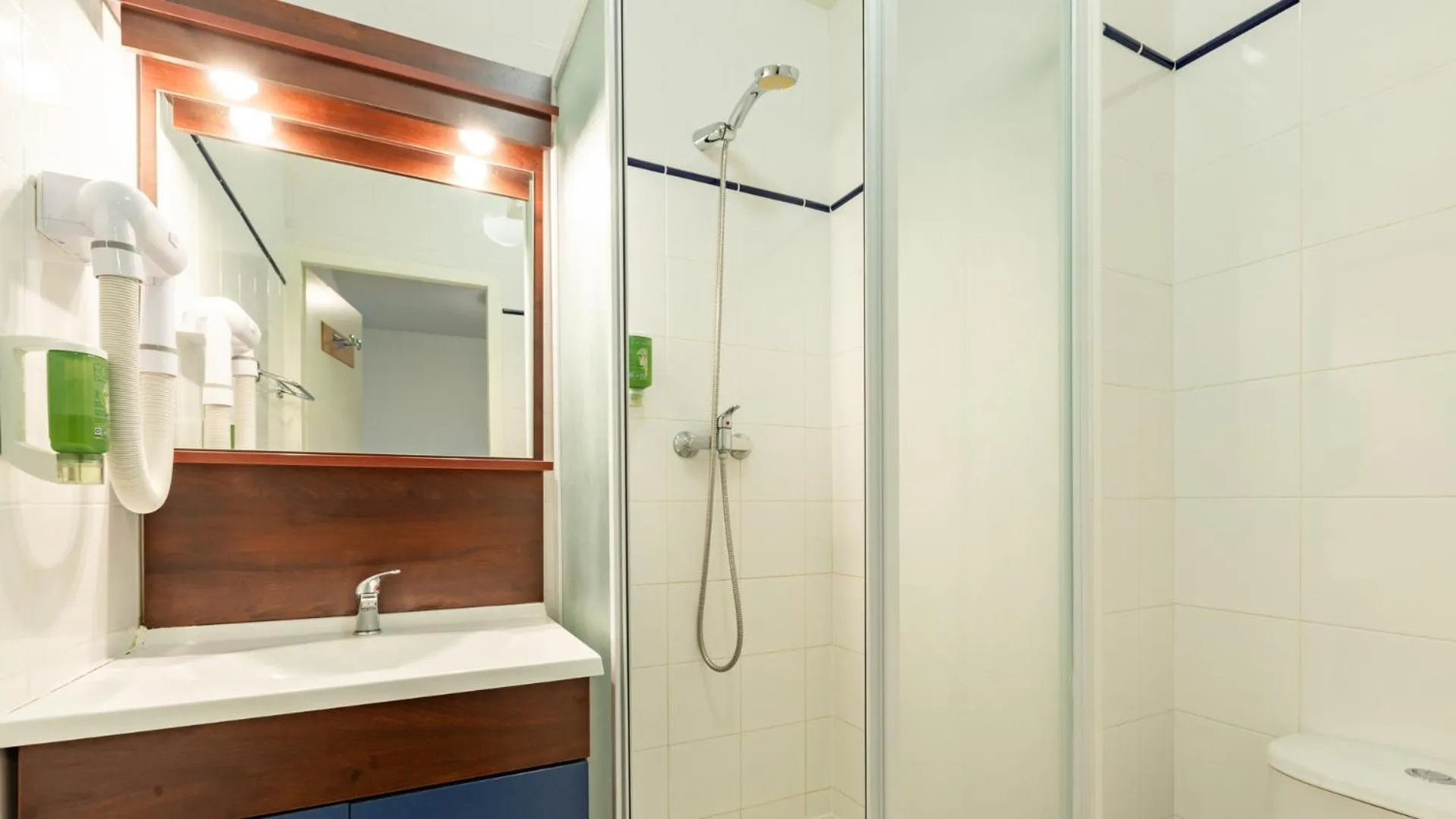 Bathroom in Vacancéole - Appart'Vacances Pyrénées 2000