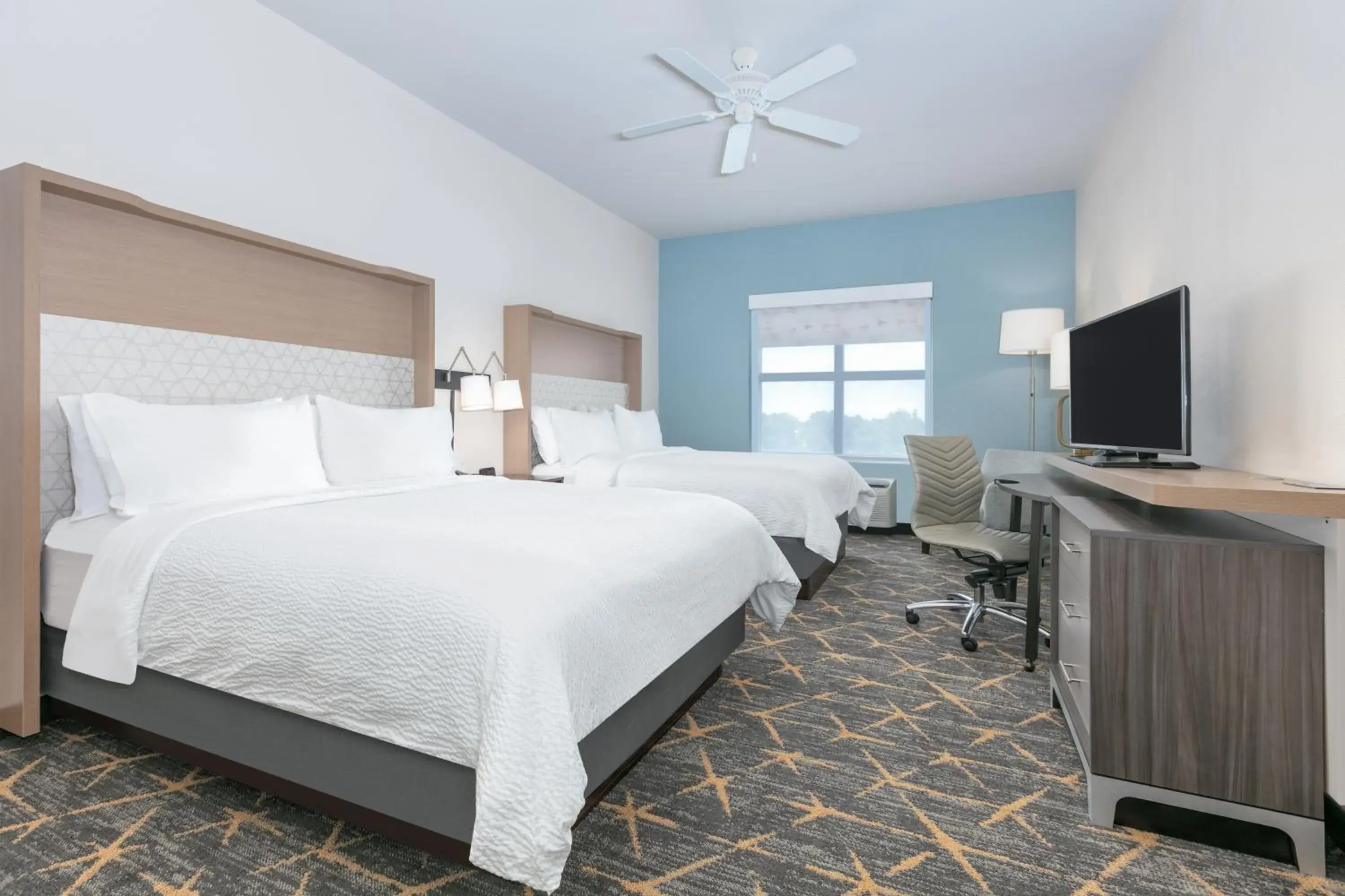 Standard Room with Two Queen Beds in Holiday Inn Houma by IHG Standard Room with Two Queen Beds in Holiday Inn Houma by IHG