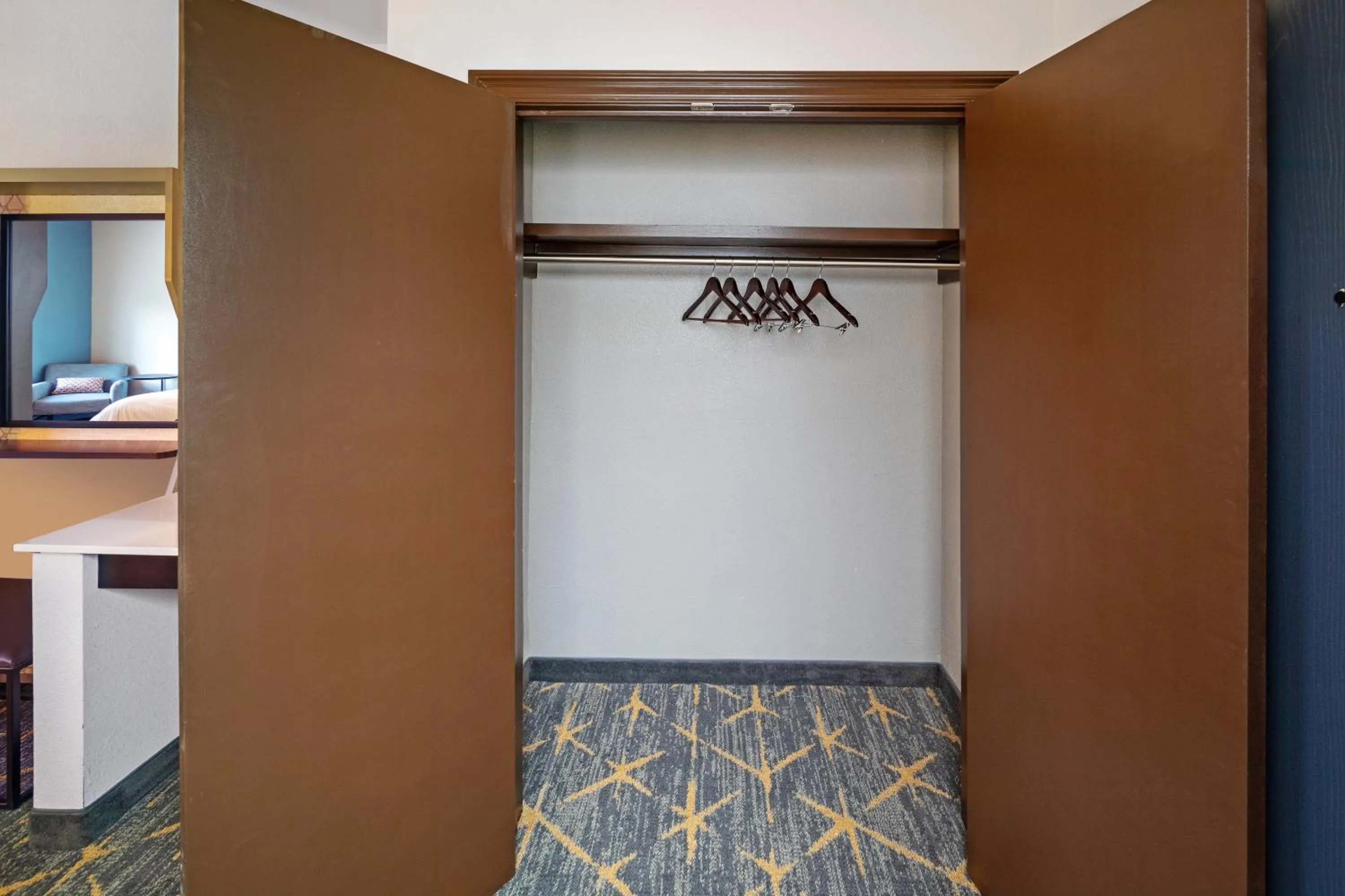 storage in Holiday Inn Houma by IHG