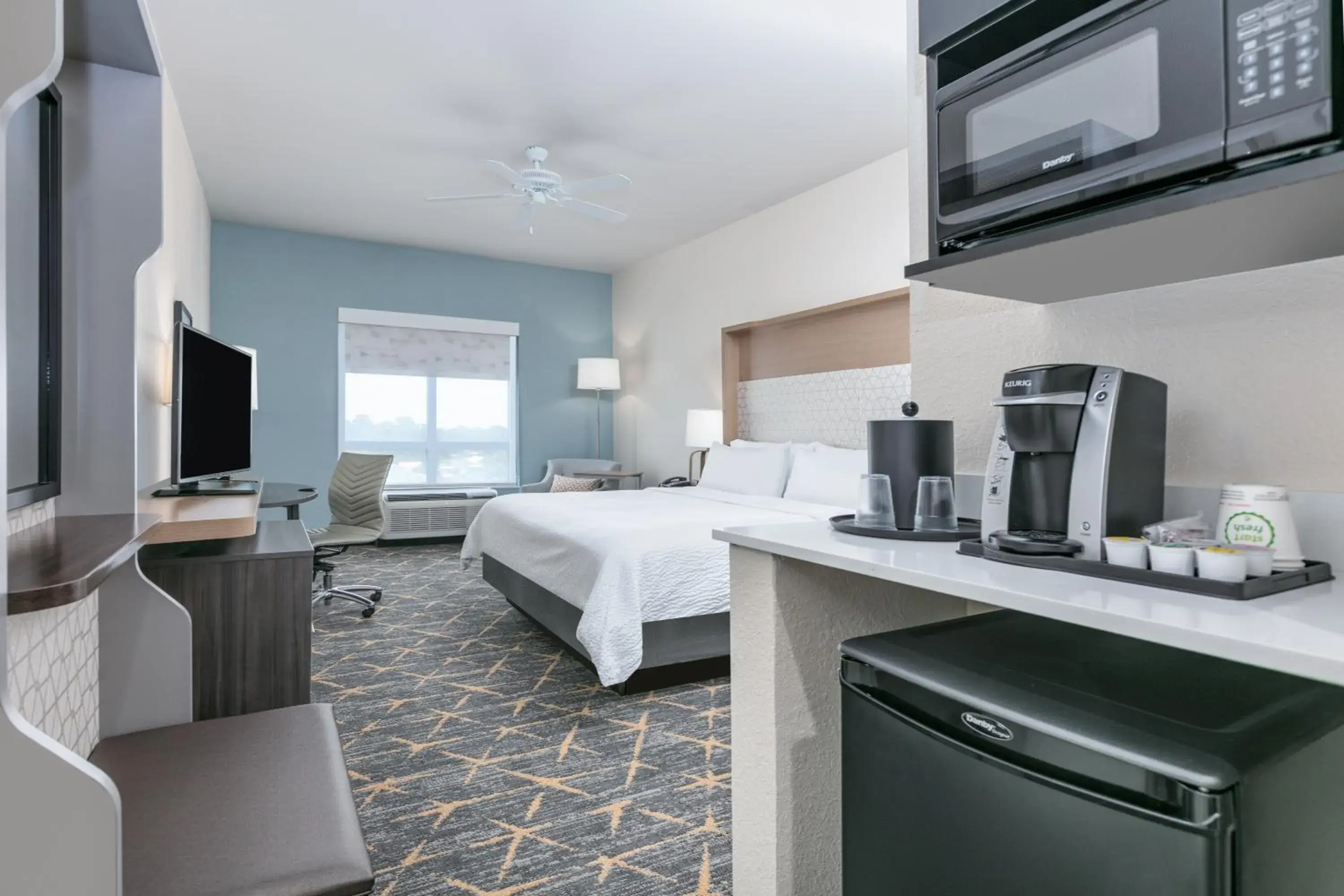 King Room - Hearing Accessible in Holiday Inn Houma by IHG King Room - Hearing Accessible in Holiday Inn Houma by IHG