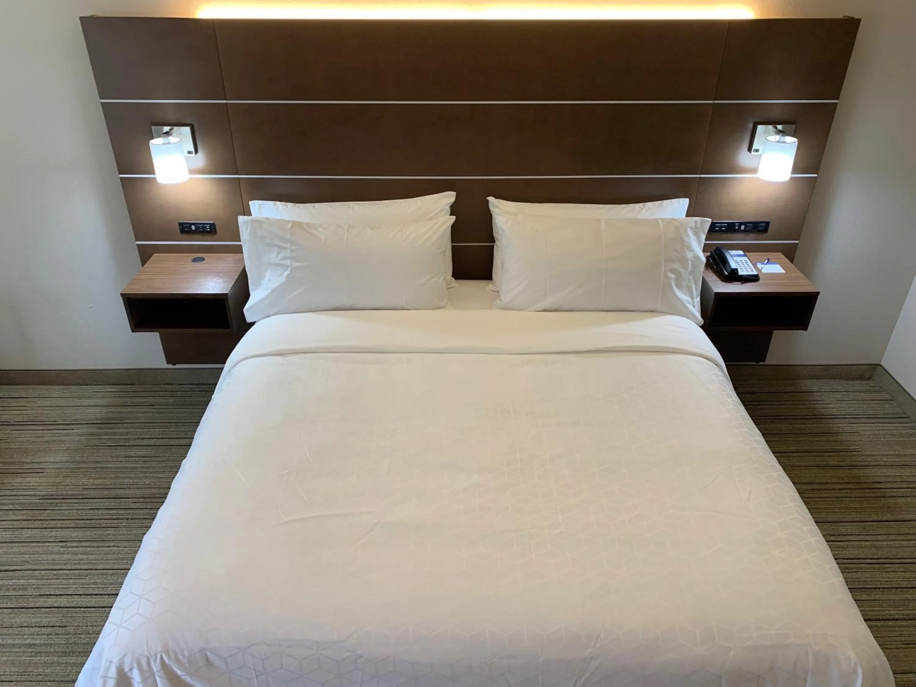 Photo of the whole room, Bed in Holiday Inn Express Hillsborough-Durham Area by IHG