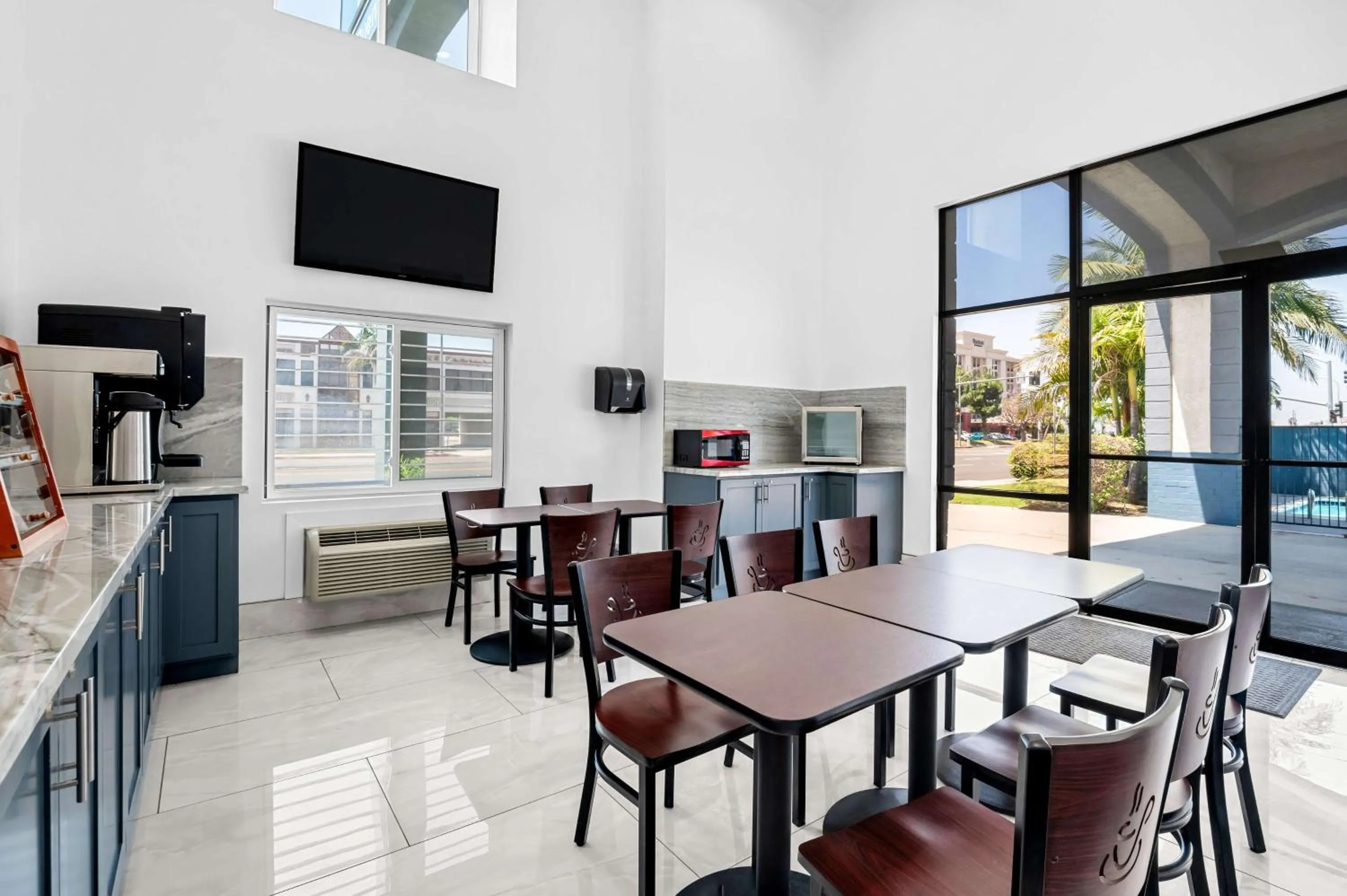 Breakfast in SureStay Hotel by Best Western Buena Park Anaheim