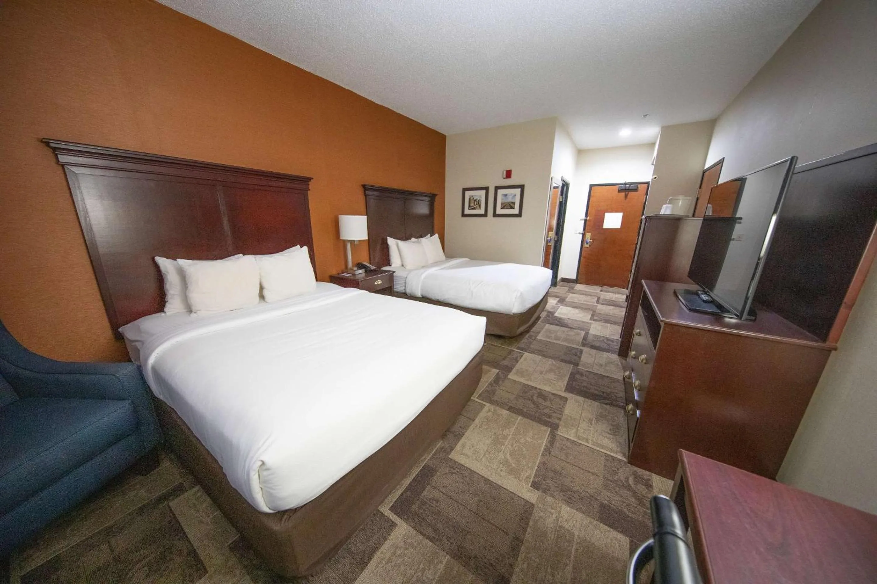 Bedroom, Bed in Comfort Inn & Suites Hutchinson