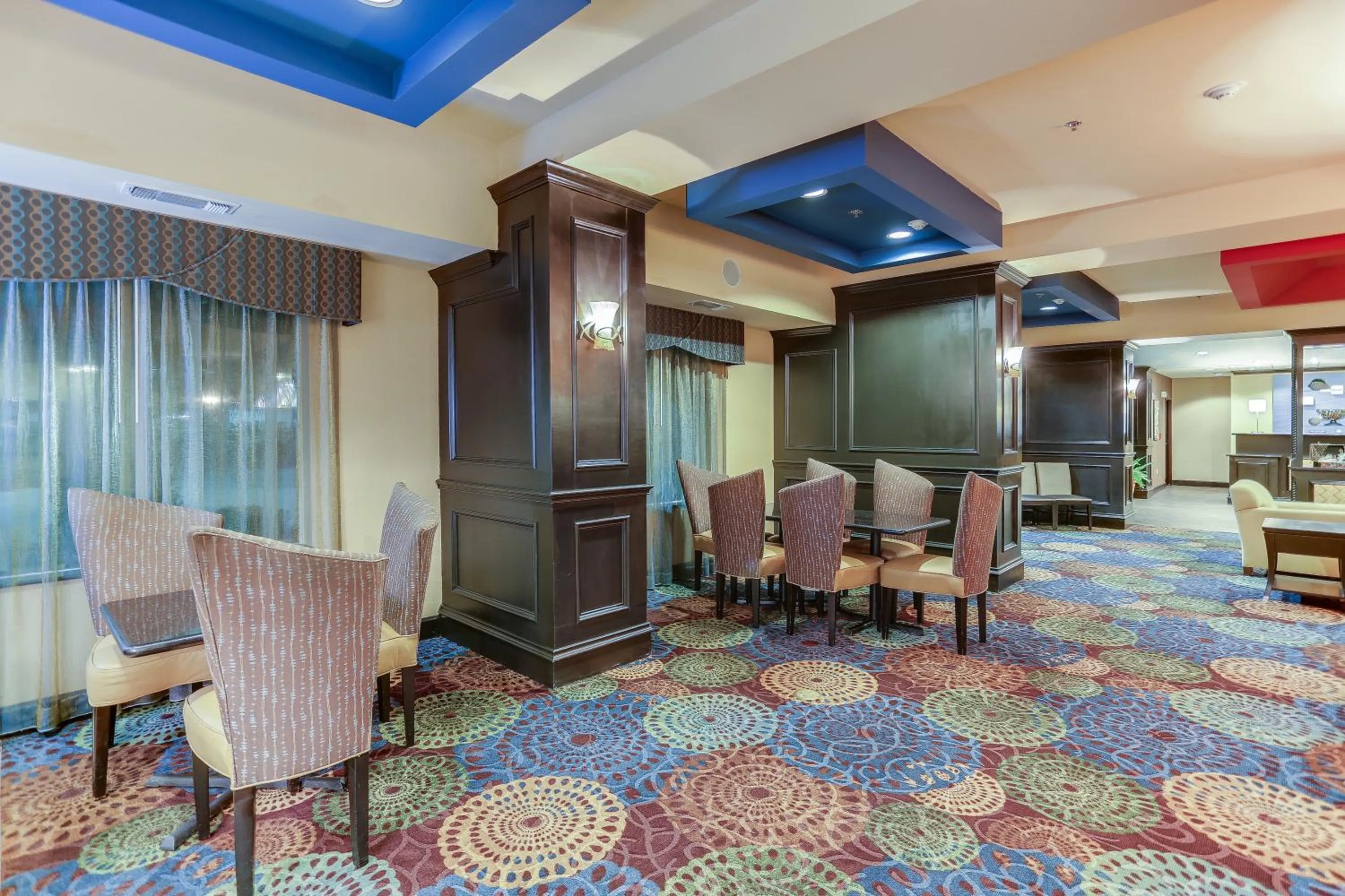 Property building in Holiday Inn Express Hotel & Suites Huntsville by IHG