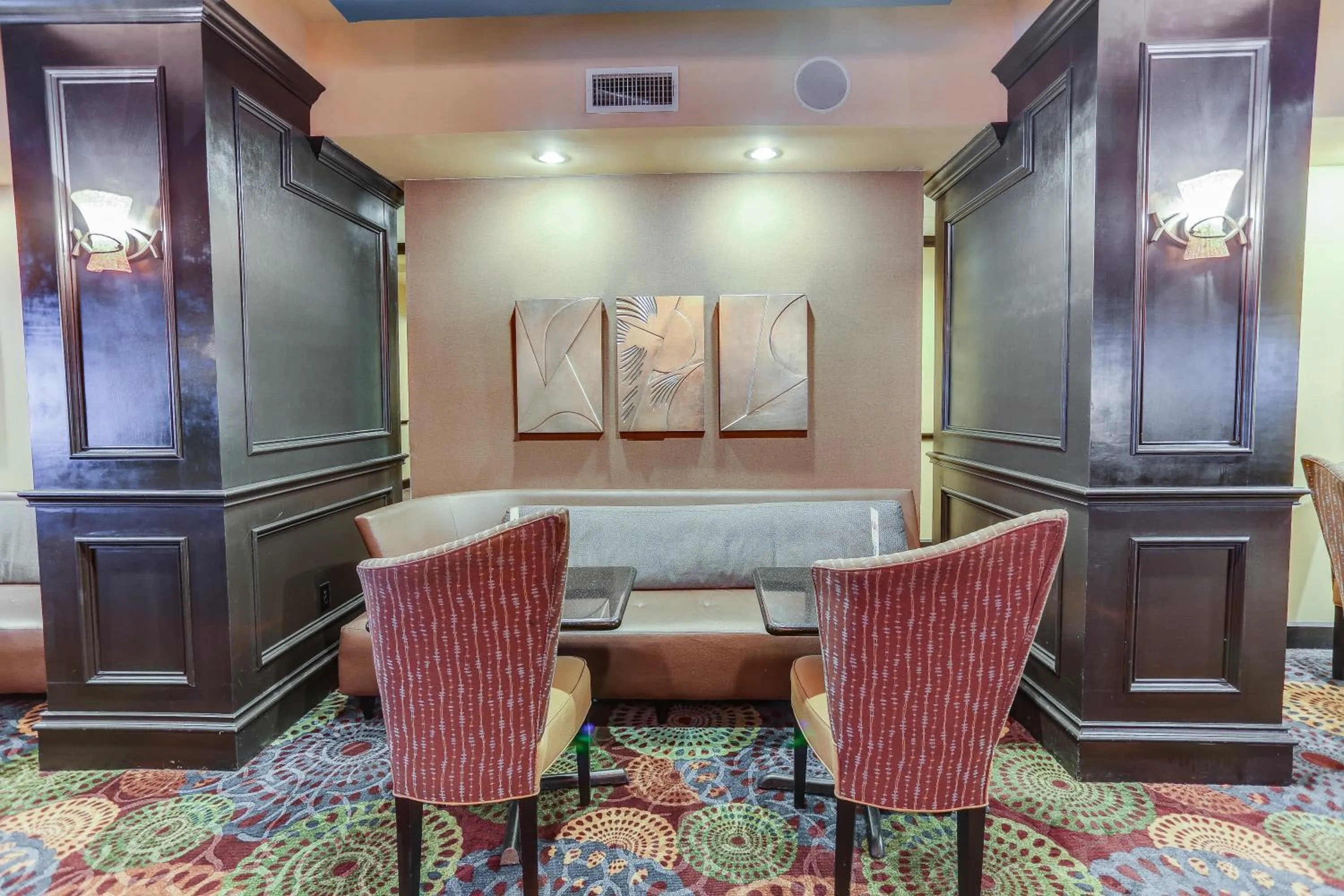 Property building in Holiday Inn Express Hotel & Suites Huntsville by IHG