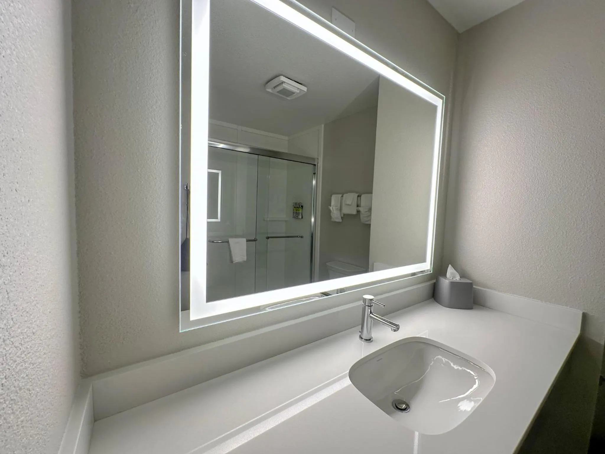 Photo of the whole room in Holiday Inn Express Kearney by IHG