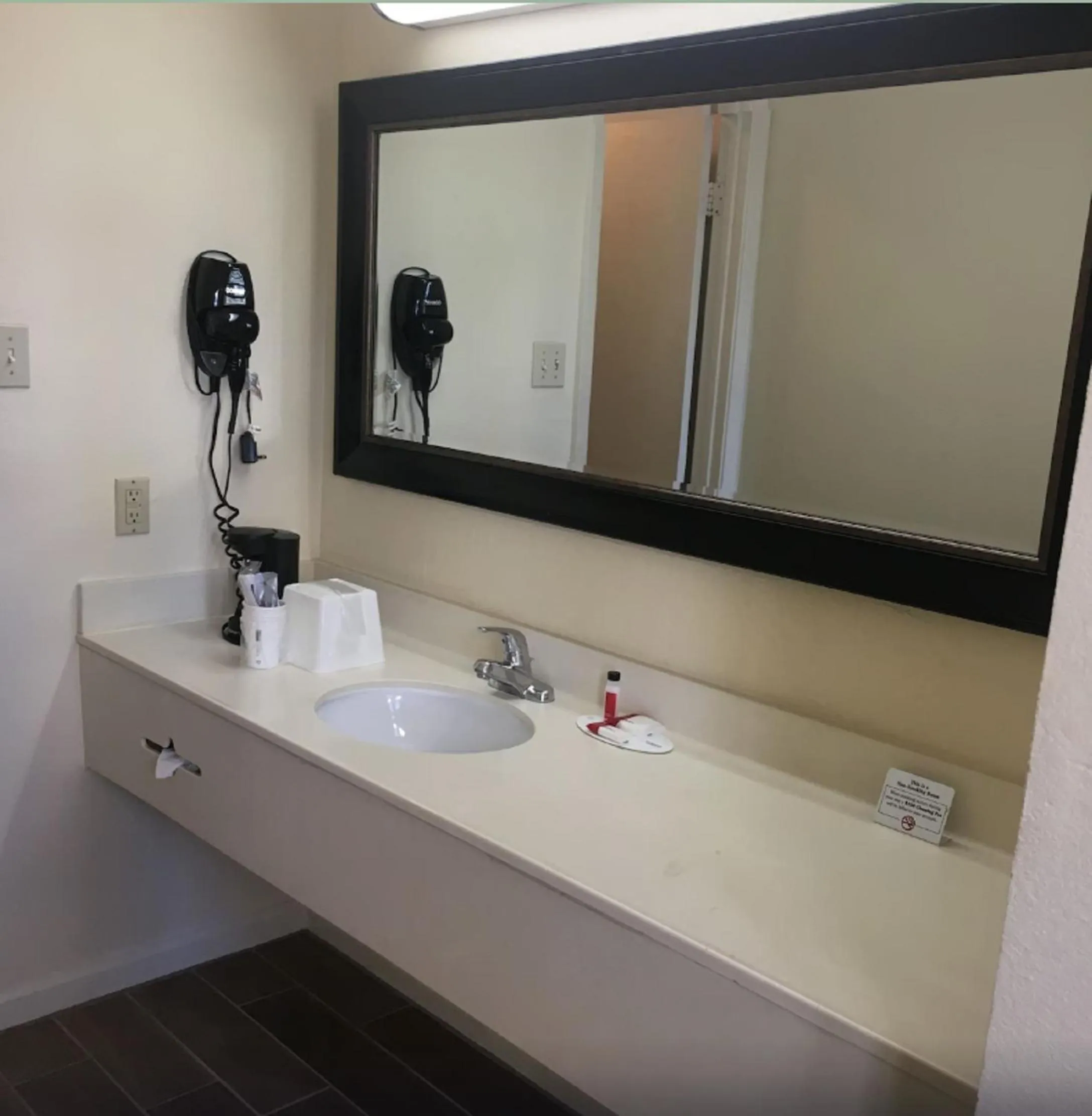 Super 8 by Wyndham New Orleans