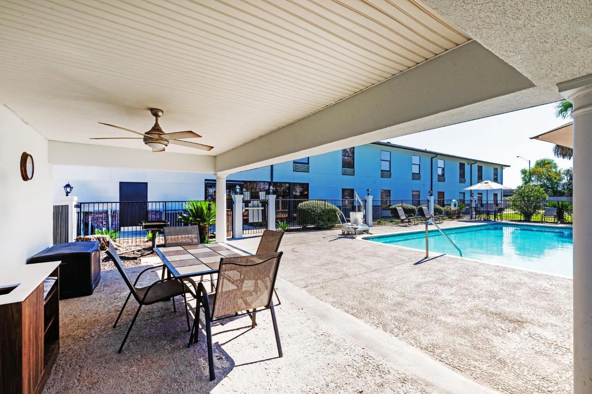 Swimming pool in Holiday Inn Express Breaux Bridge by IHG