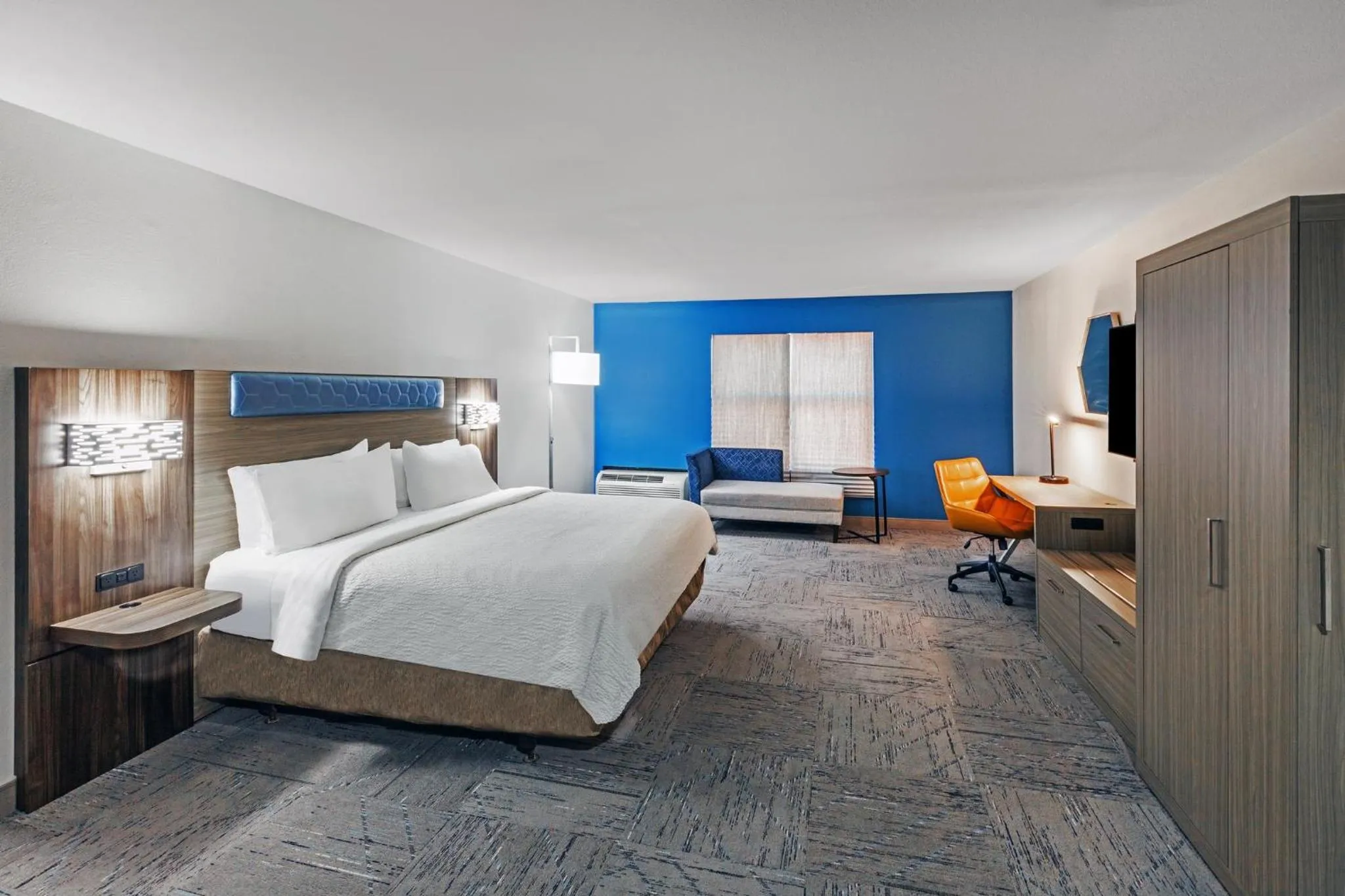 Photo of the whole room, Bed in Holiday Inn Express Breaux Bridge by IHG