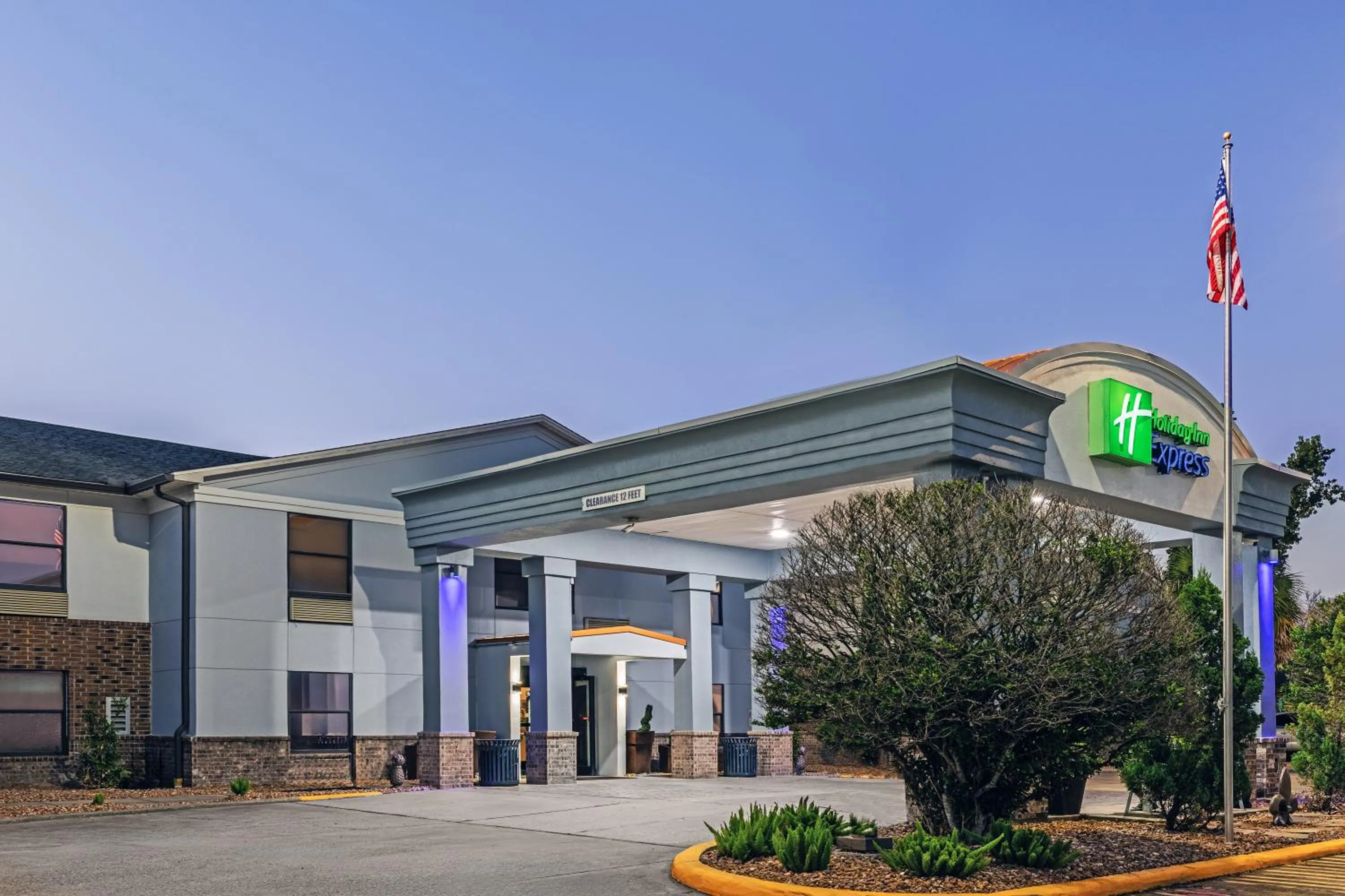 Property building in Holiday Inn Express Breaux Bridge by IHG