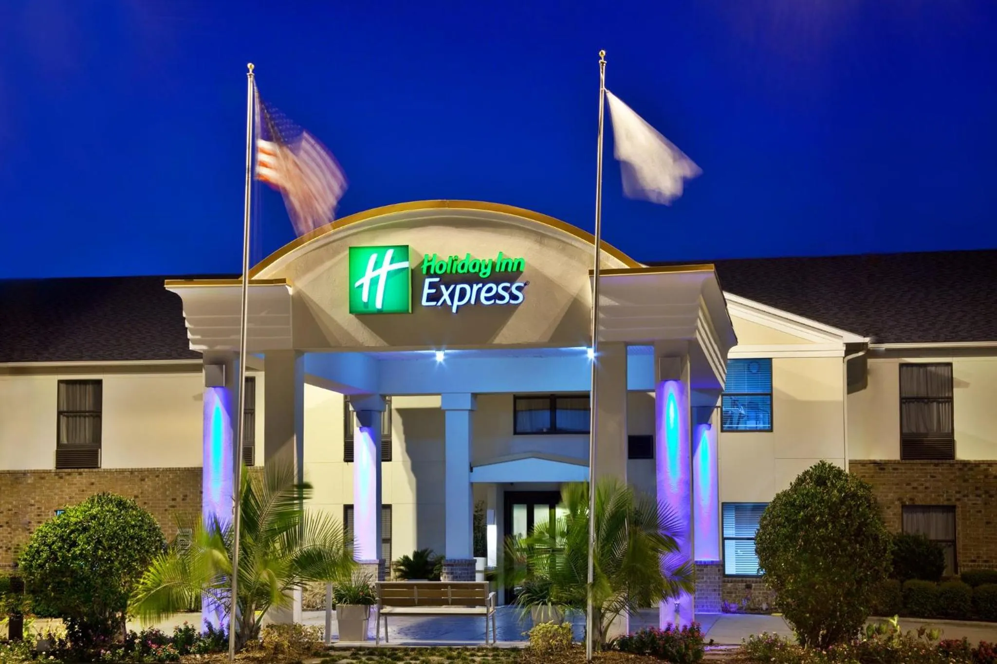 Property building in Holiday Inn Express Breaux Bridge by IHG