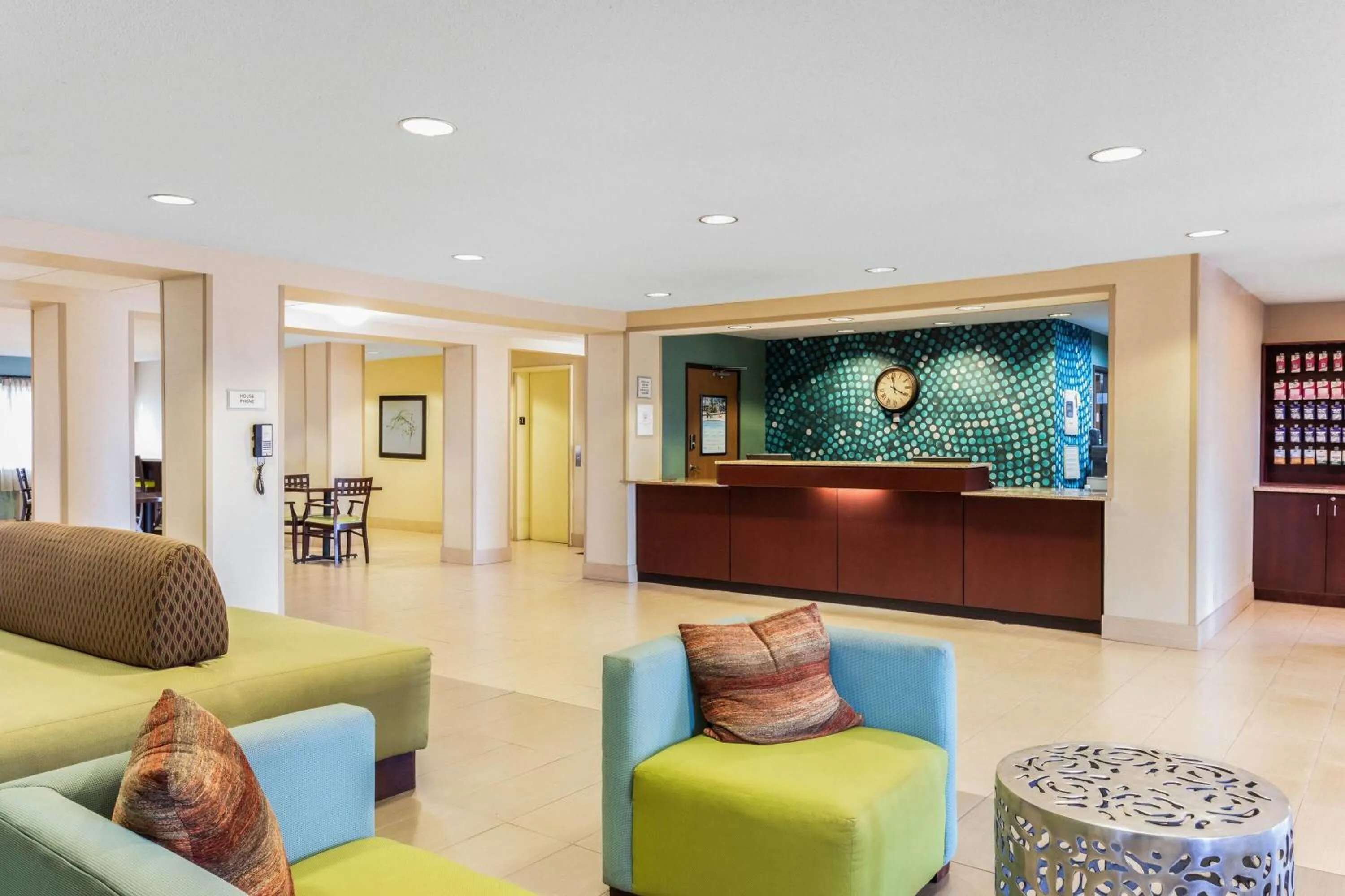 Lobby or reception in La Quinta by Wyndham Frankfort