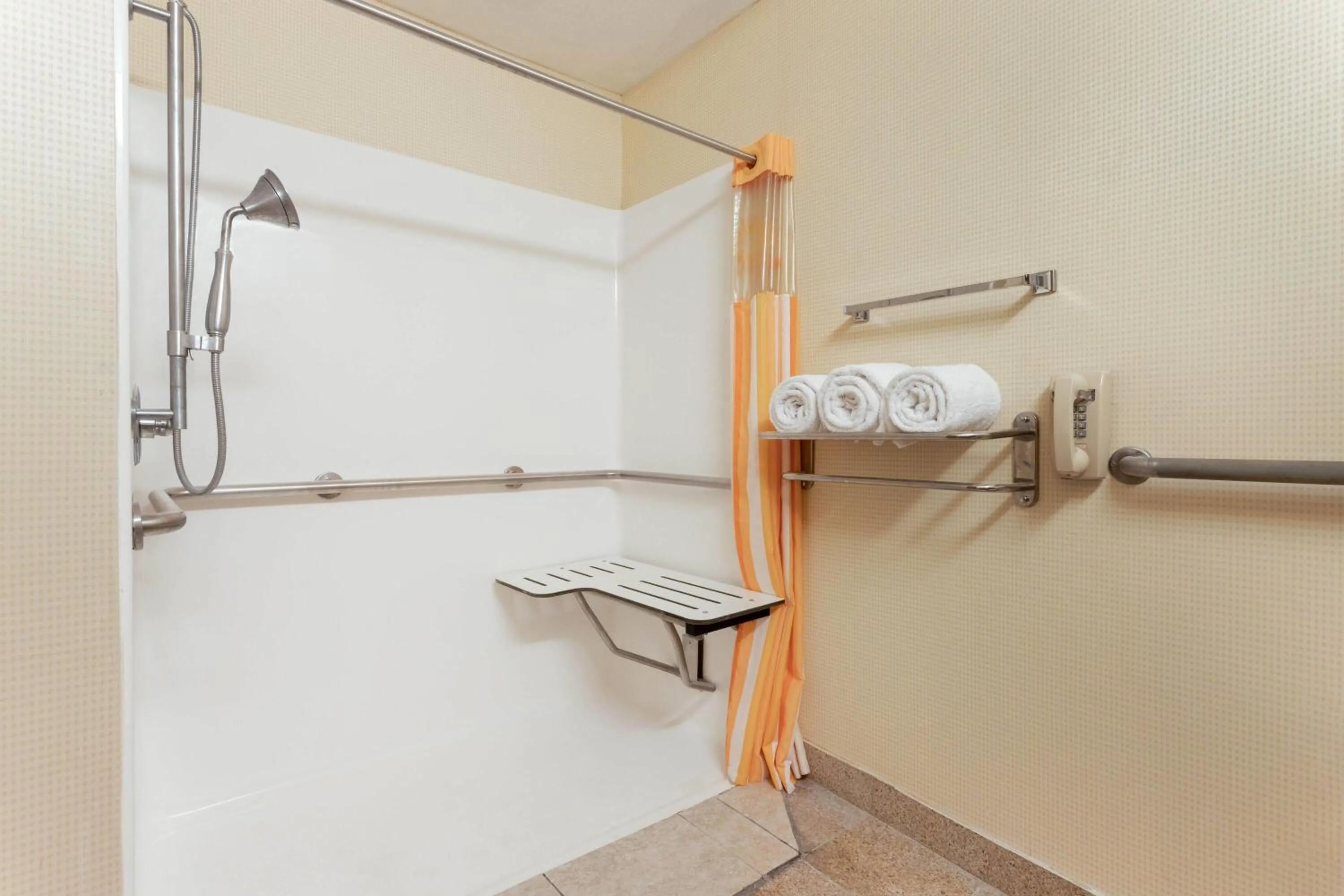 Shower in La Quinta by Wyndham Frankfort