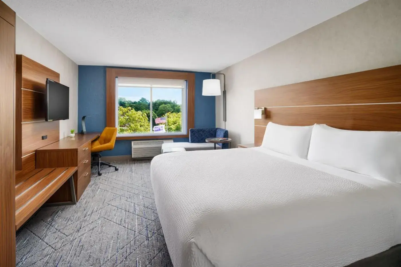 Standard Room in Holiday Inn Express Irondequoit by IHG Standard Room in Holiday Inn Express Irondequoit by IHG
