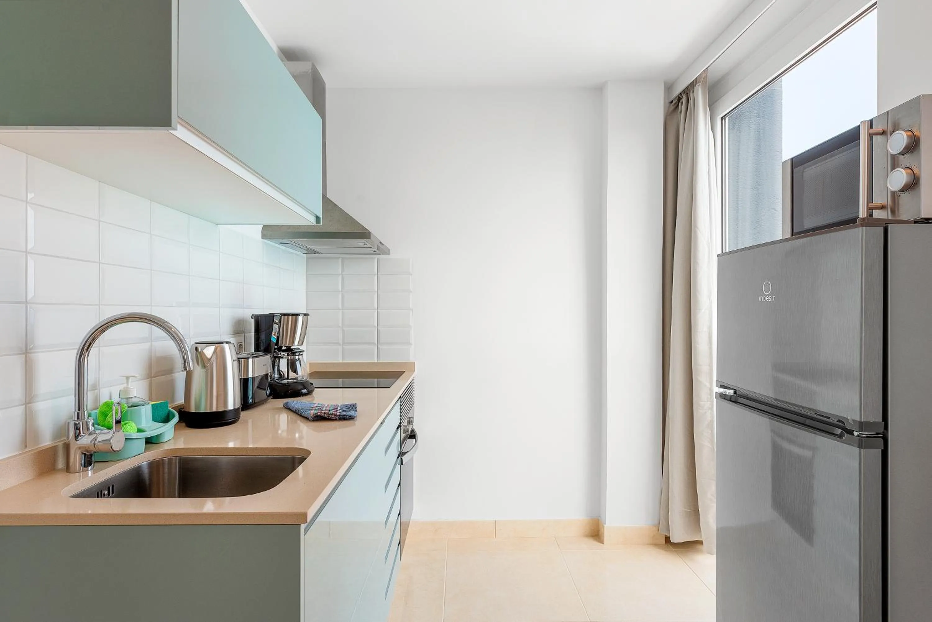 oven in Ocean Vistas 24