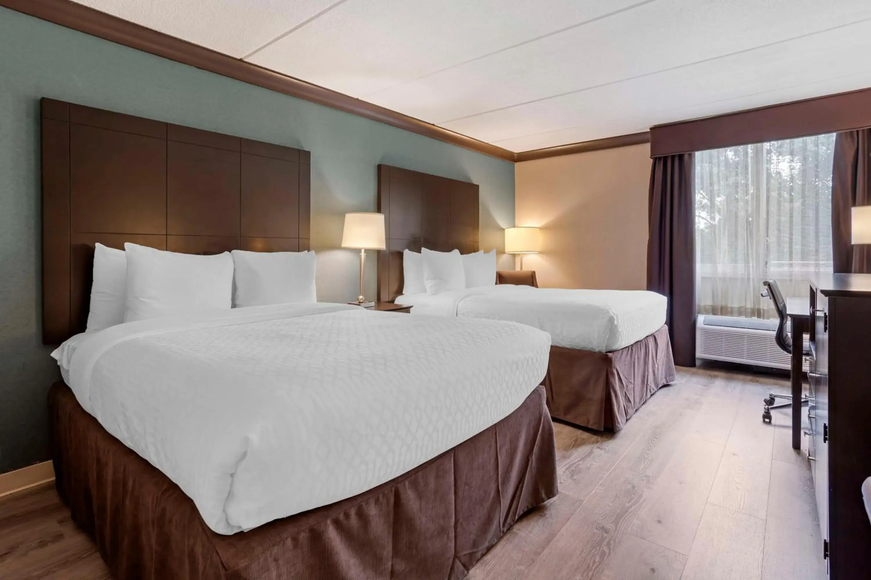 Queen Room with Two Queen Beds - Non-Smoking in Best Western Plus Kingston Hotel and Conference Center Queen Room with Two Queen Beds - Non-Smoking in Best Western Plus Kingston Hotel and Conference Center