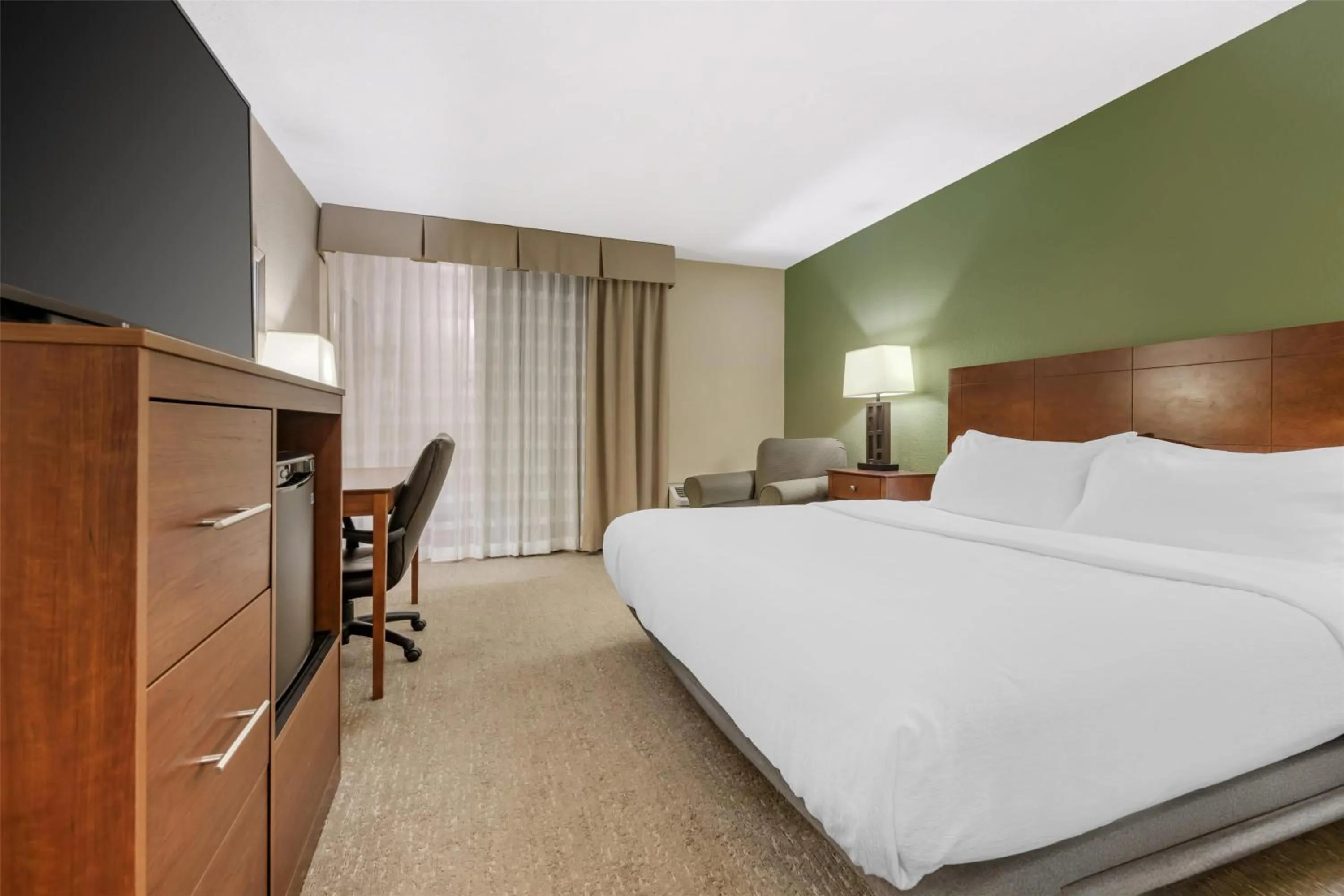 Bedroom, Bed in Best Western Fairmont