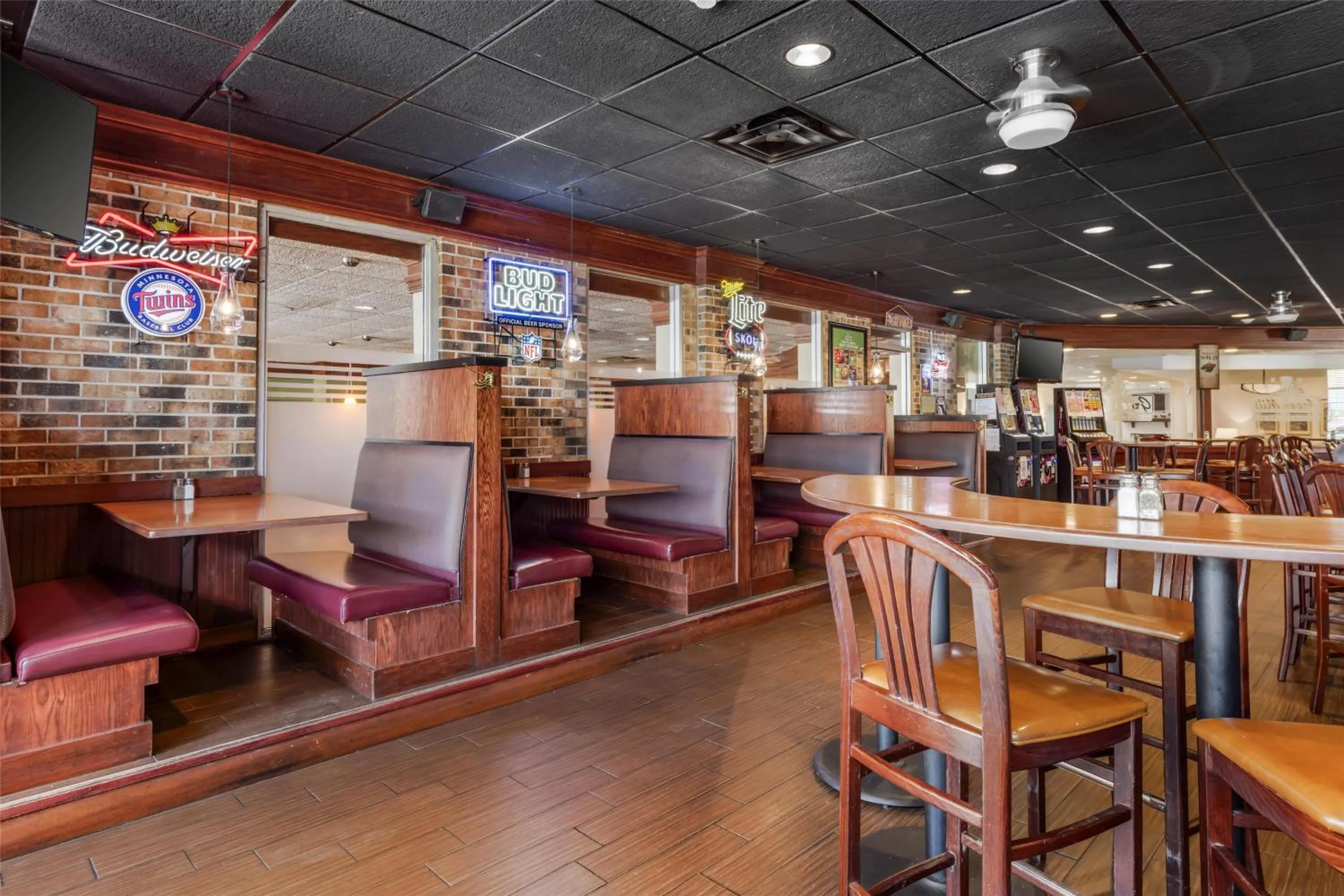 Restaurant/places to eat in Best Western Fairmont