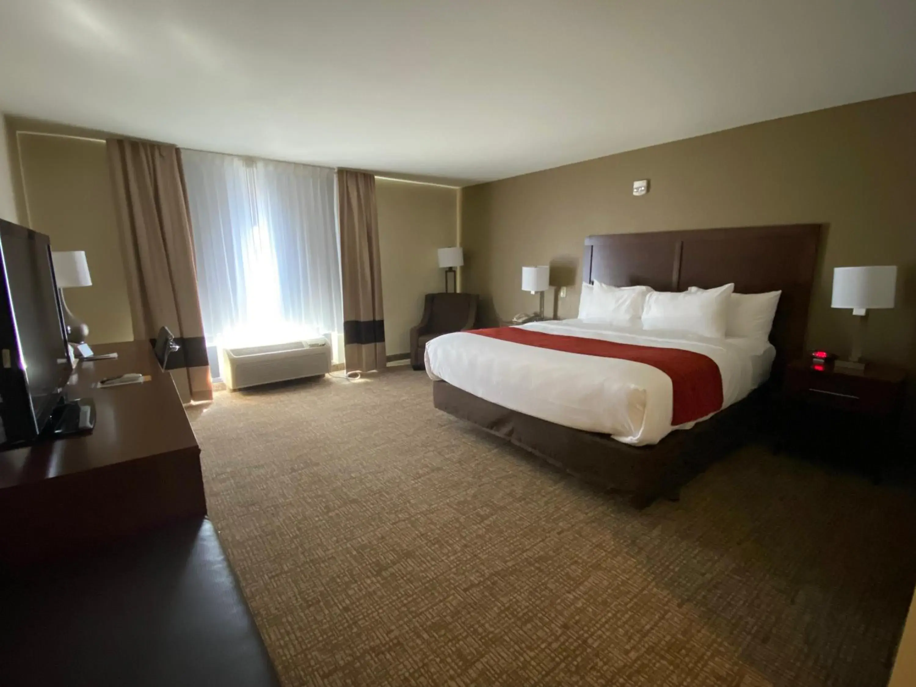 King Suite with Sofa Bed - Non Smoking in Comfort Inn & Suites Goodland King Suite with Sofa Bed - Non Smoking in Comfort Inn & Suites Goodland