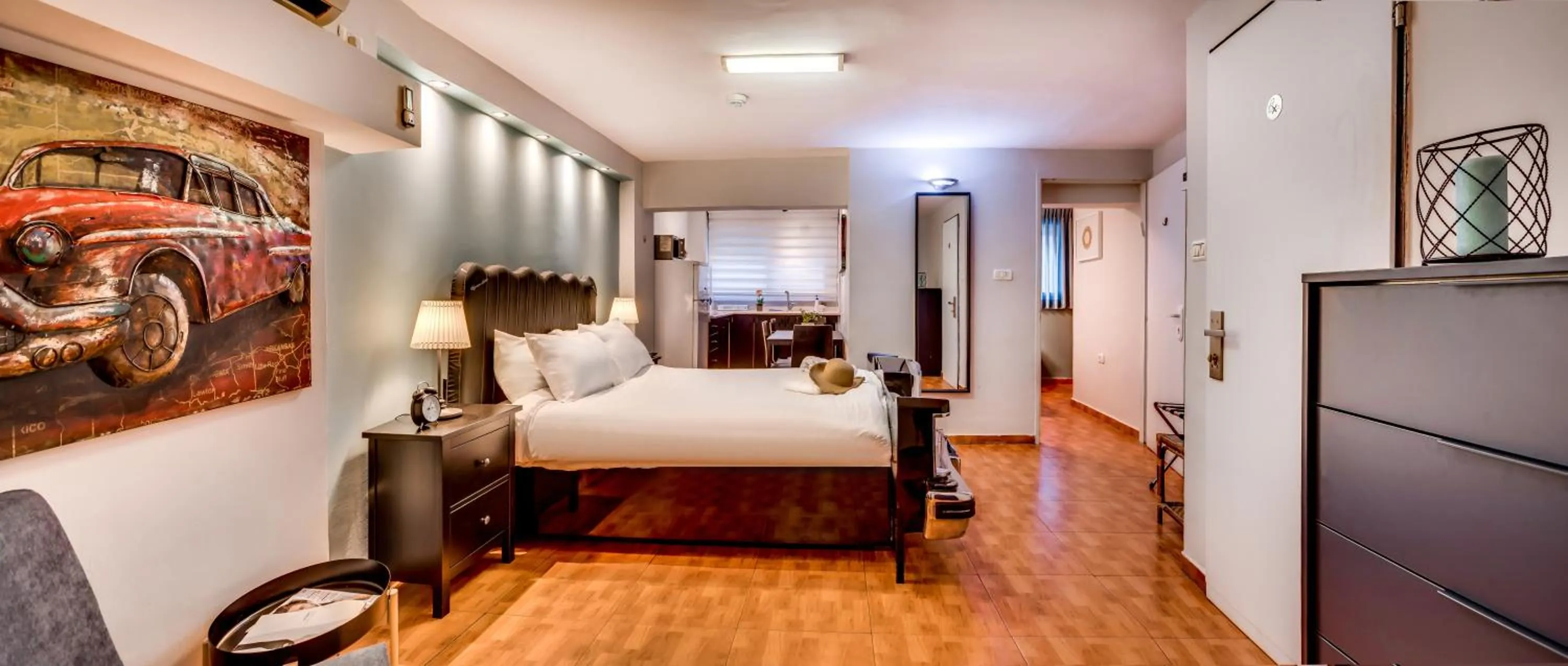 Photo of the whole room, Bed in Avital Hotel