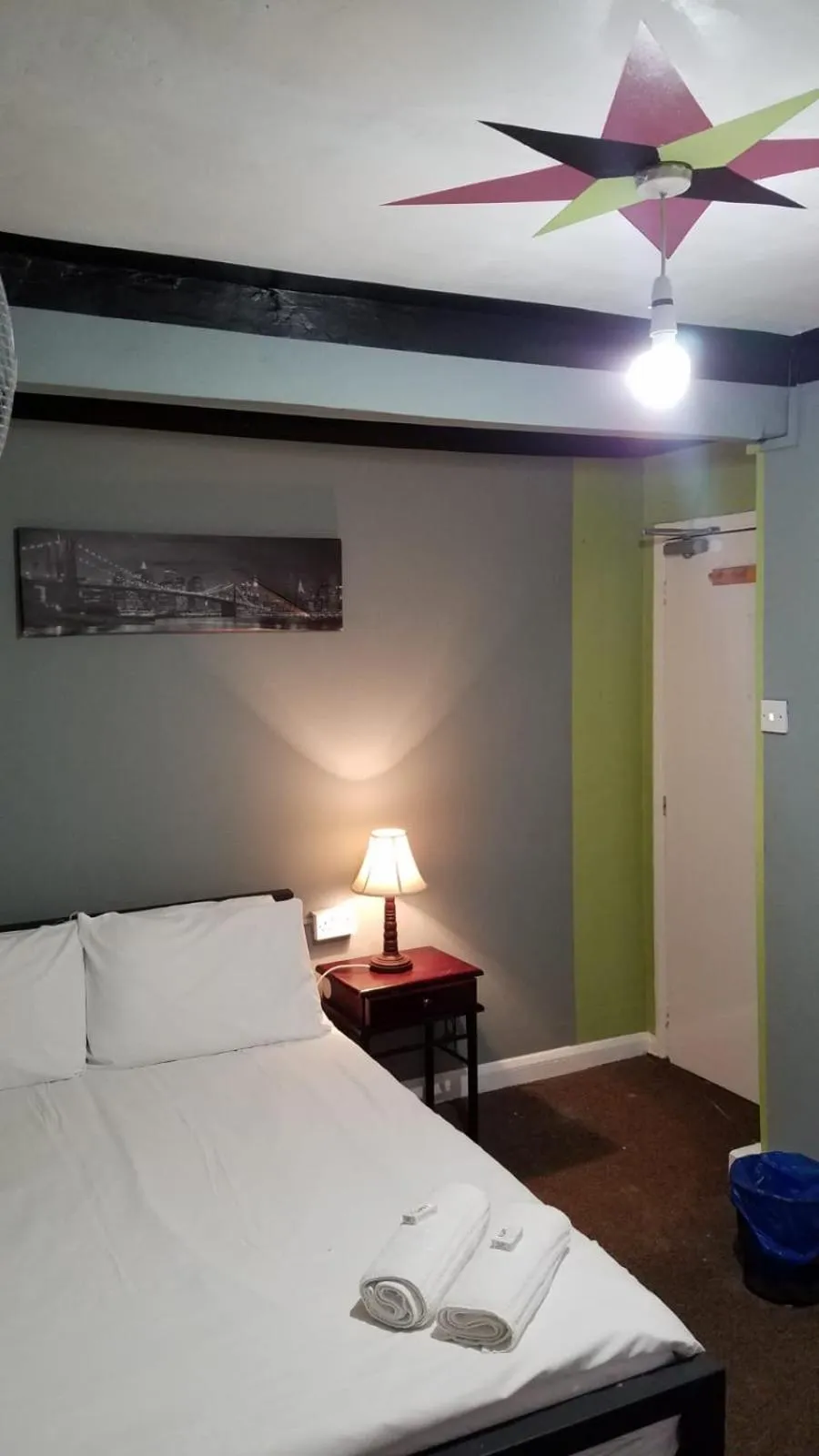 Bed in City View Hotel Roman Road