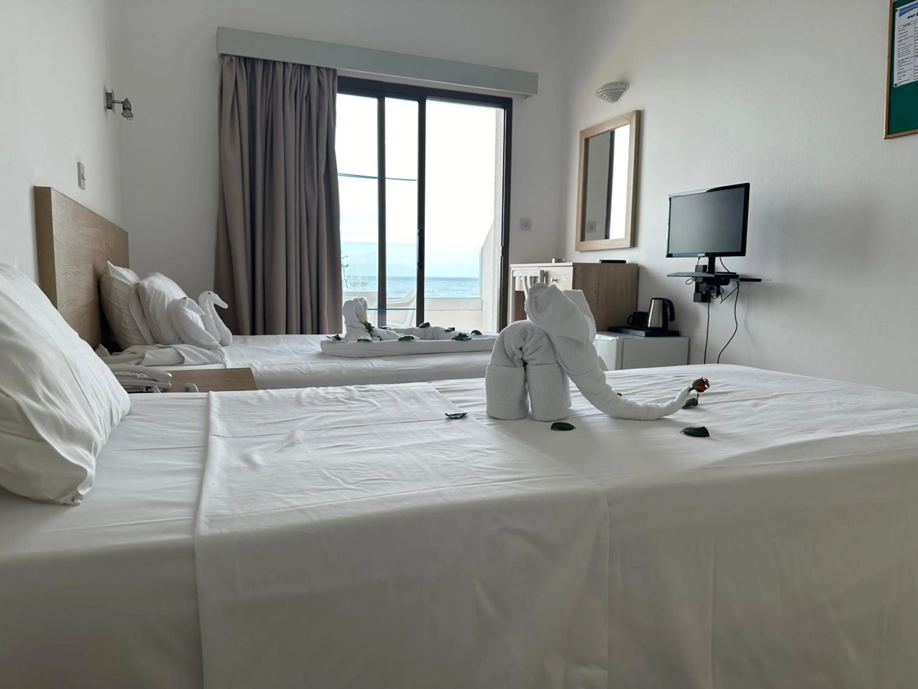 Bed in Souli Beach Hotel