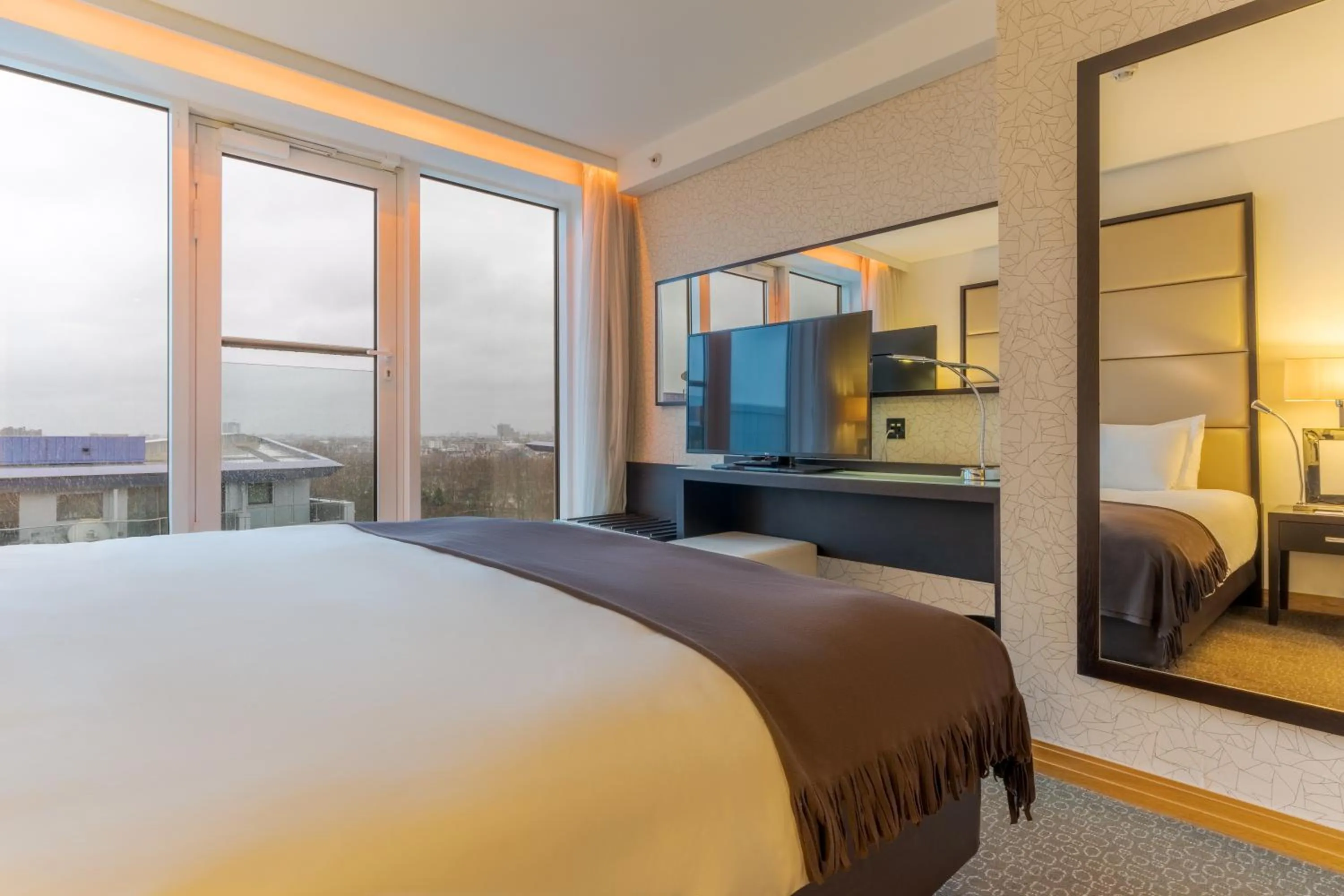 Bed in Pestana Chelsea Bridge Hotel & SPA
