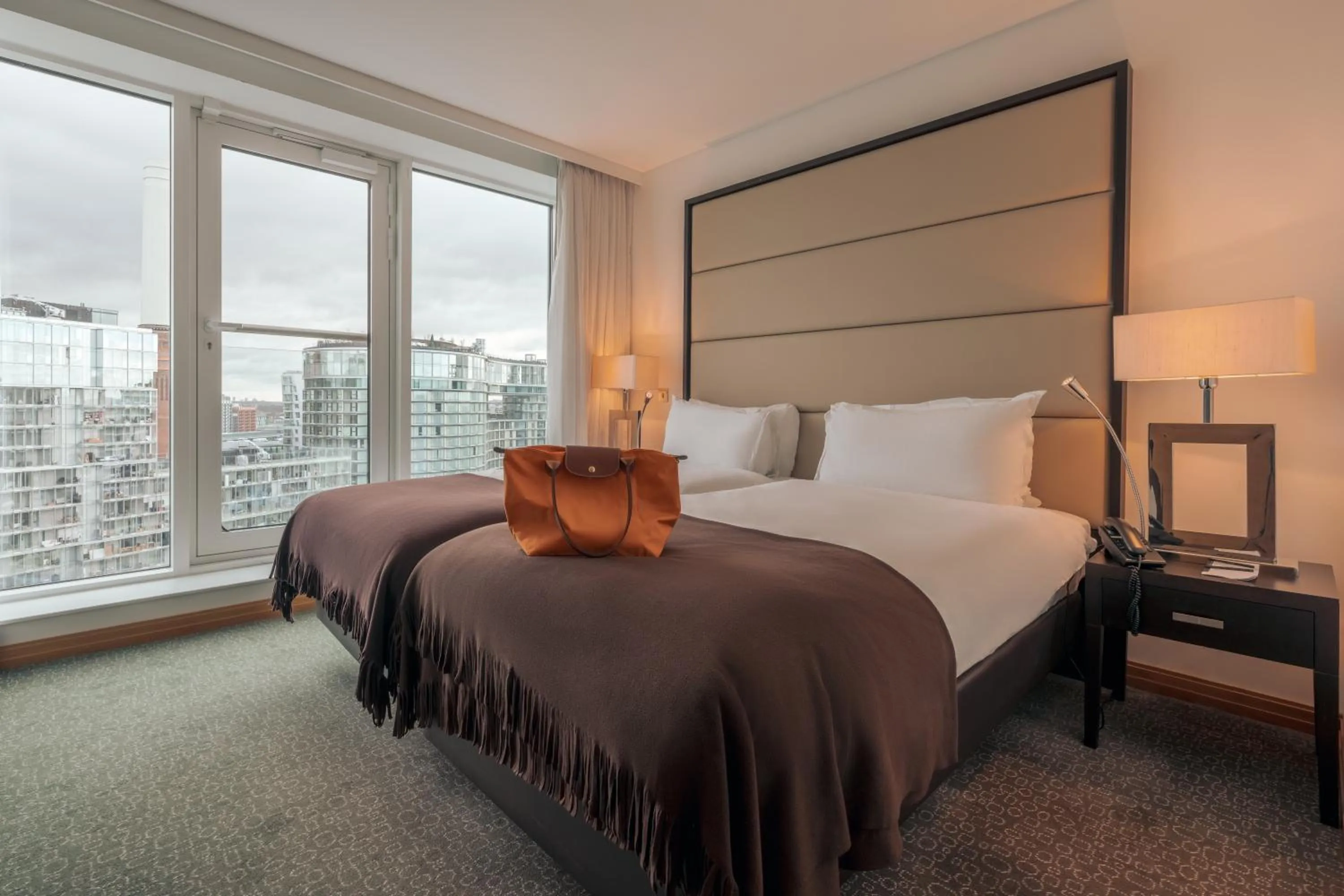 Bed in Pestana Chelsea Bridge Hotel & SPA