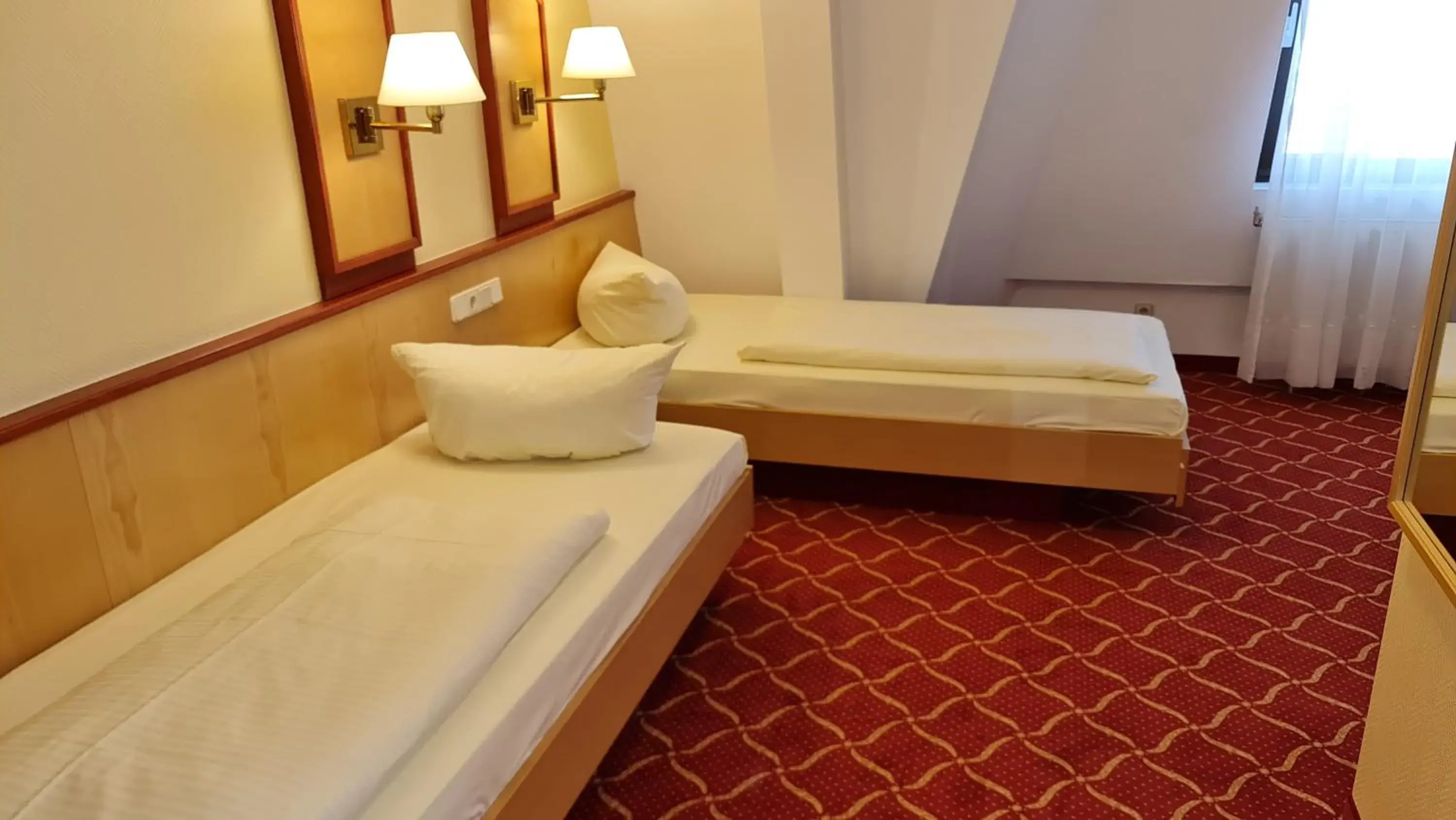 Economy Twin Room in Montana Hotel Economy Twin Room in Montana Hotel