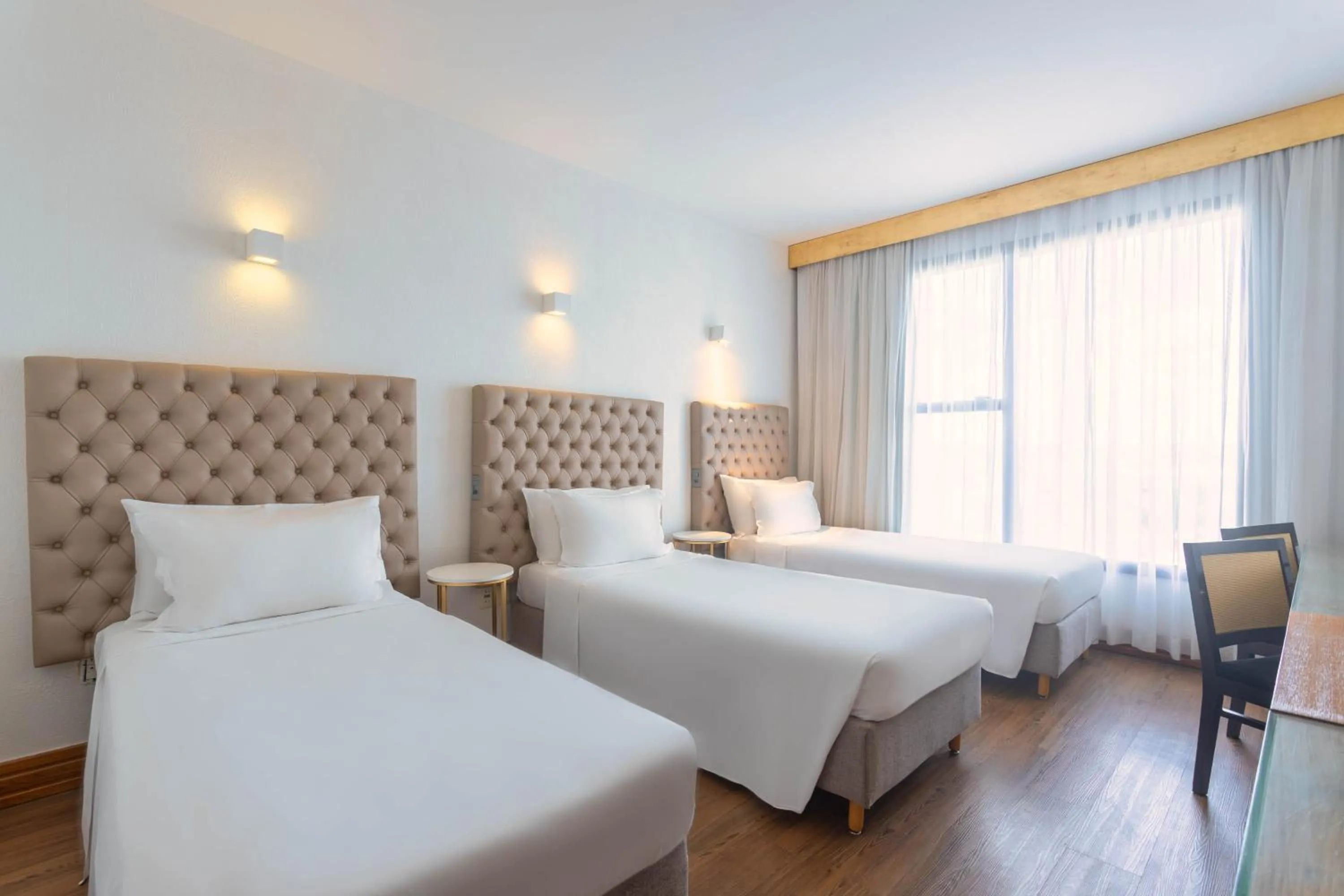 Luxury Triple Room - single occupancy in Ouro Minas Hotel Belo Horizonte, Dolce by Wyndham