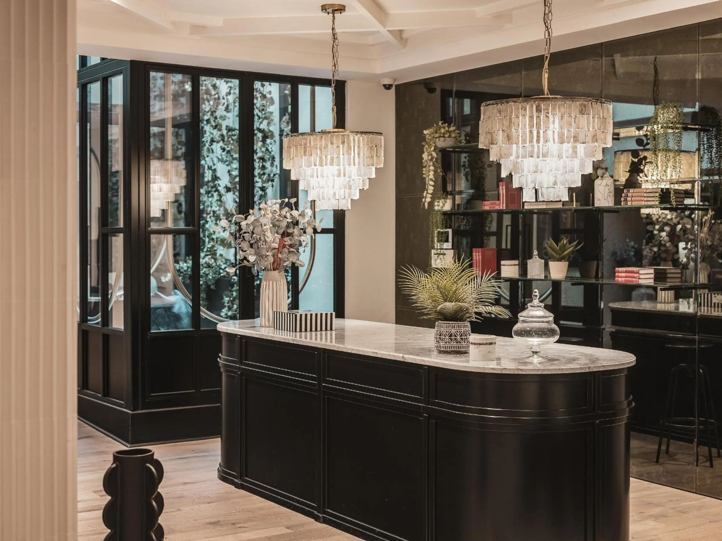 Lobby or reception in Maisons du Monde Hôtel & Suites - La Rochelle Vieux Port