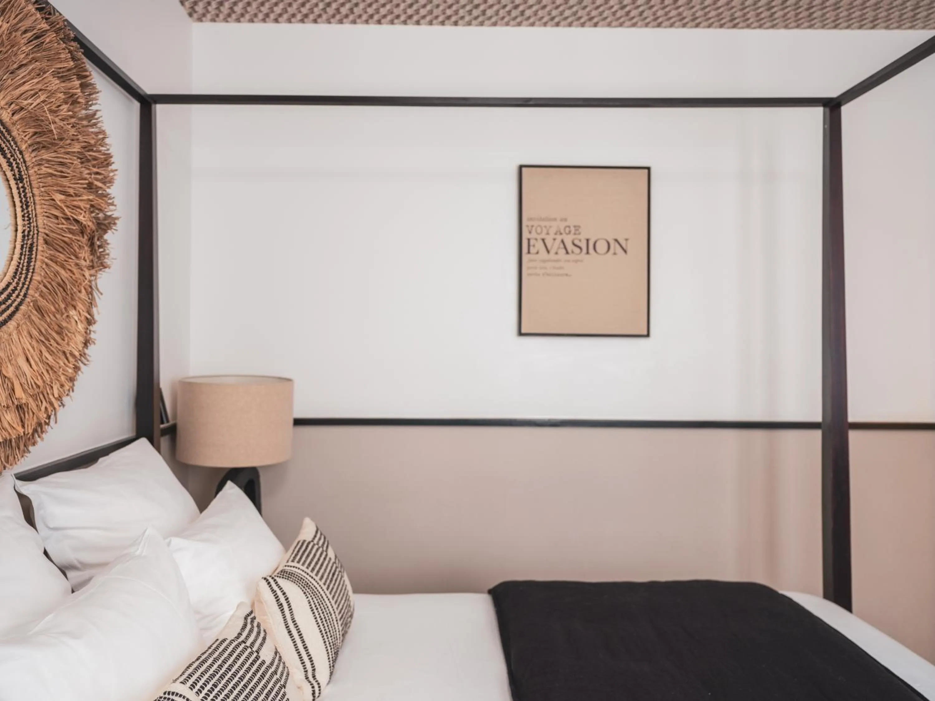 Decorative detail, Bed in Maisons du Monde Hôtel & Suites - La Rochelle Vieux Port