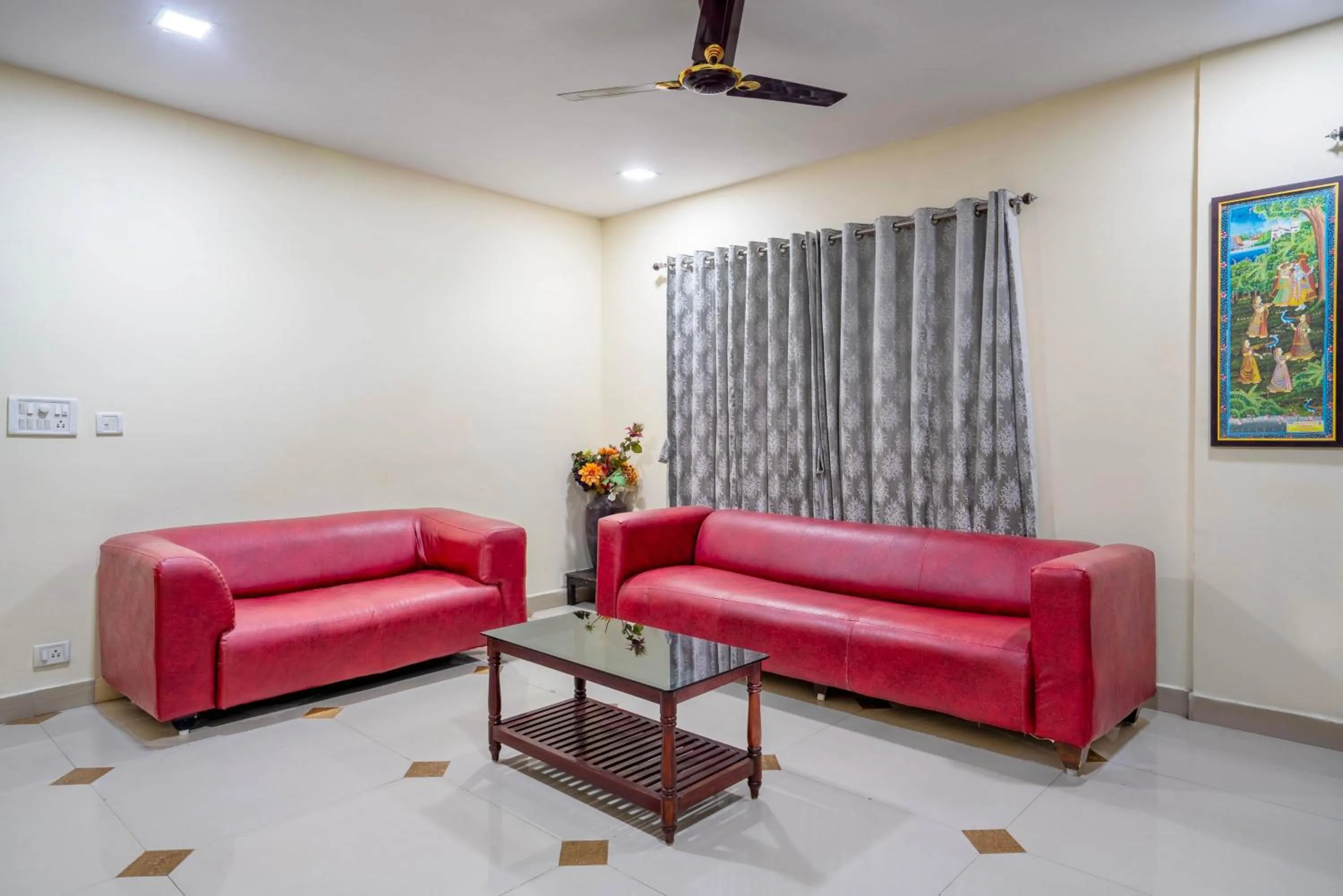 Seating area in Treebo Srico, Banjara Hills