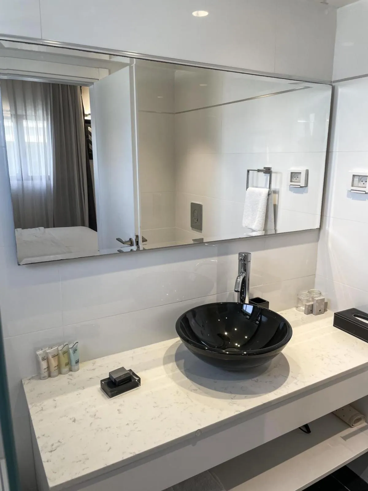 Best Western Regency Suites