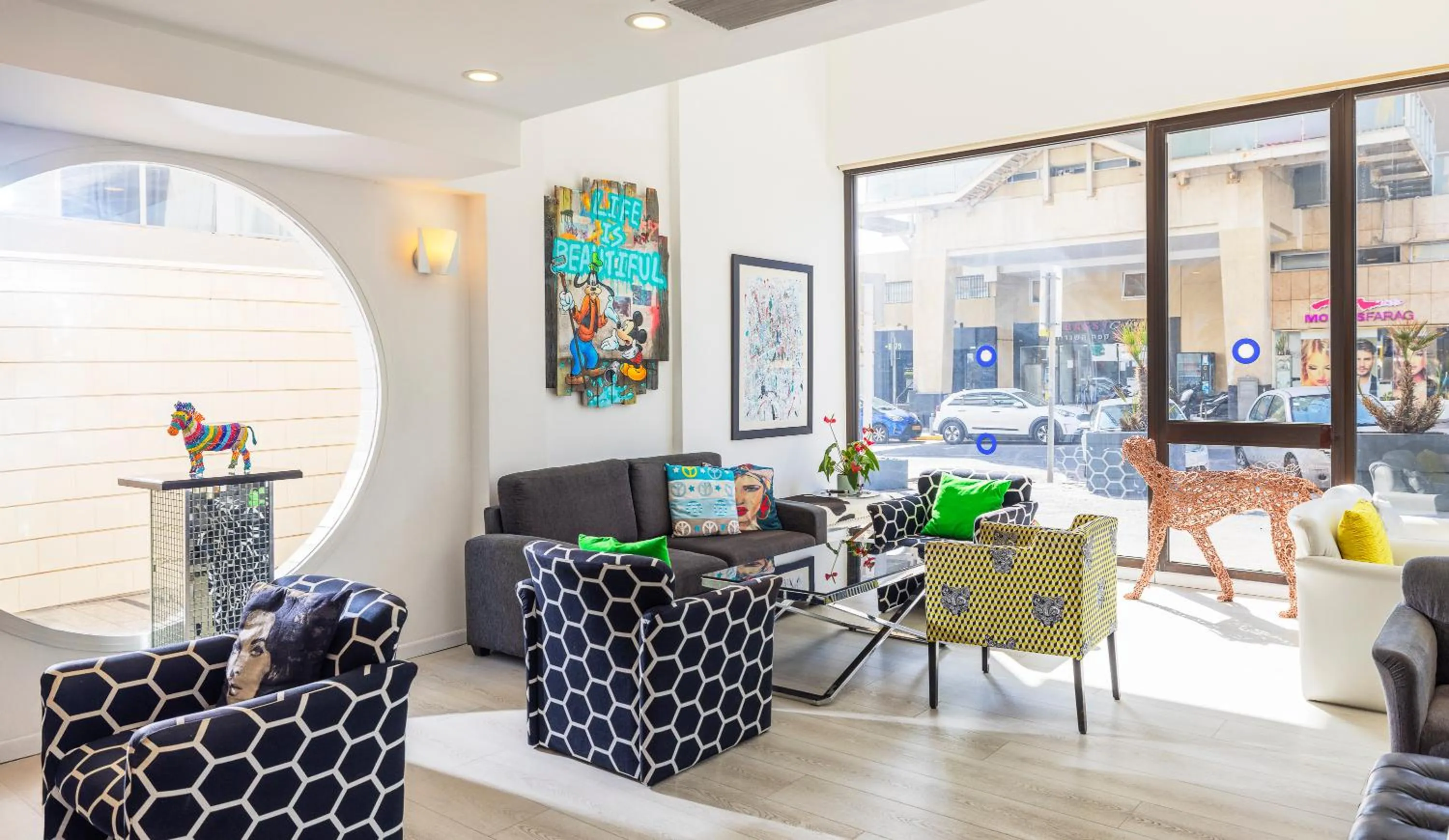 Lobby or reception in Best Western Regency Suites