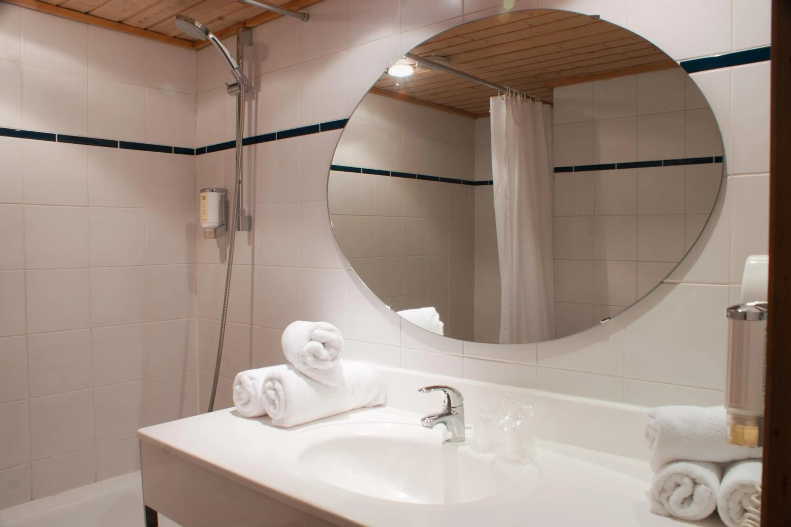 Bathroom in Les Crêtes Blanches