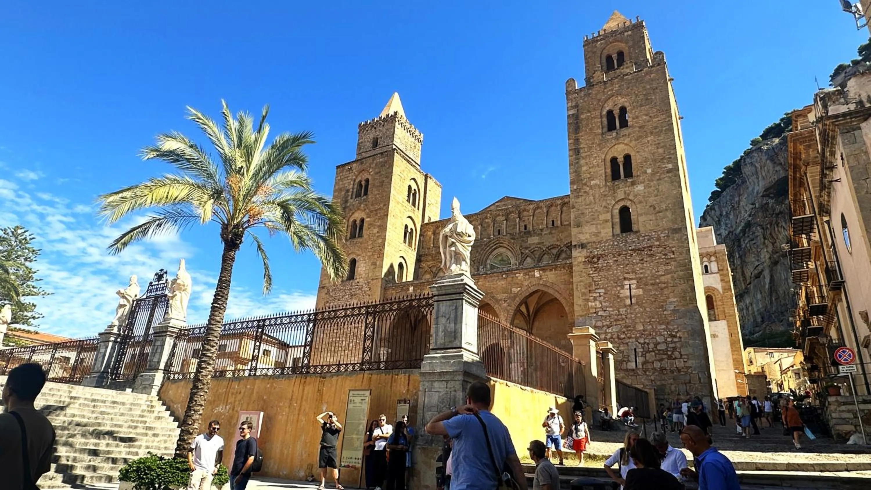 Nearby landmark in CH Exclusive Apartments