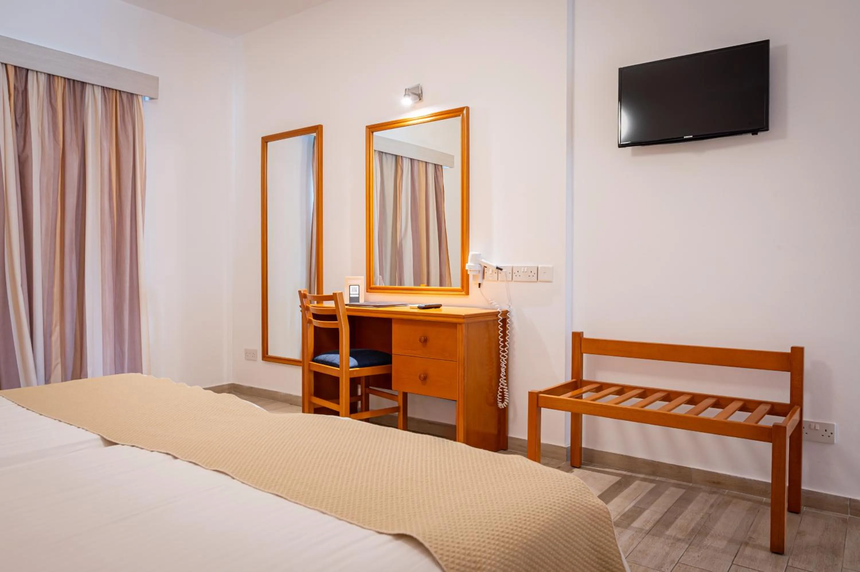 Bed in Kefalos Beach Tourist Village