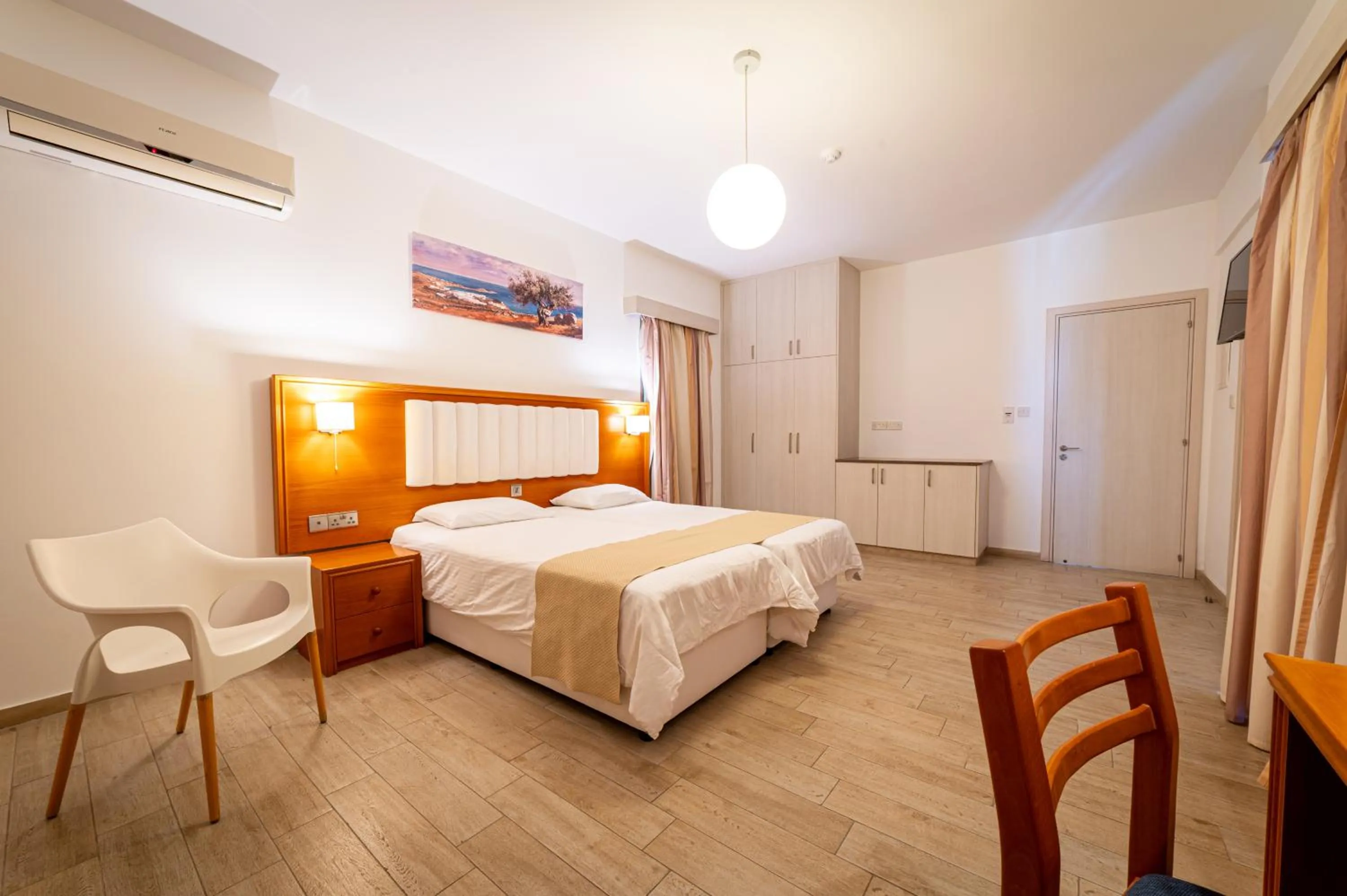 Bed in Kefalos Beach Tourist Village