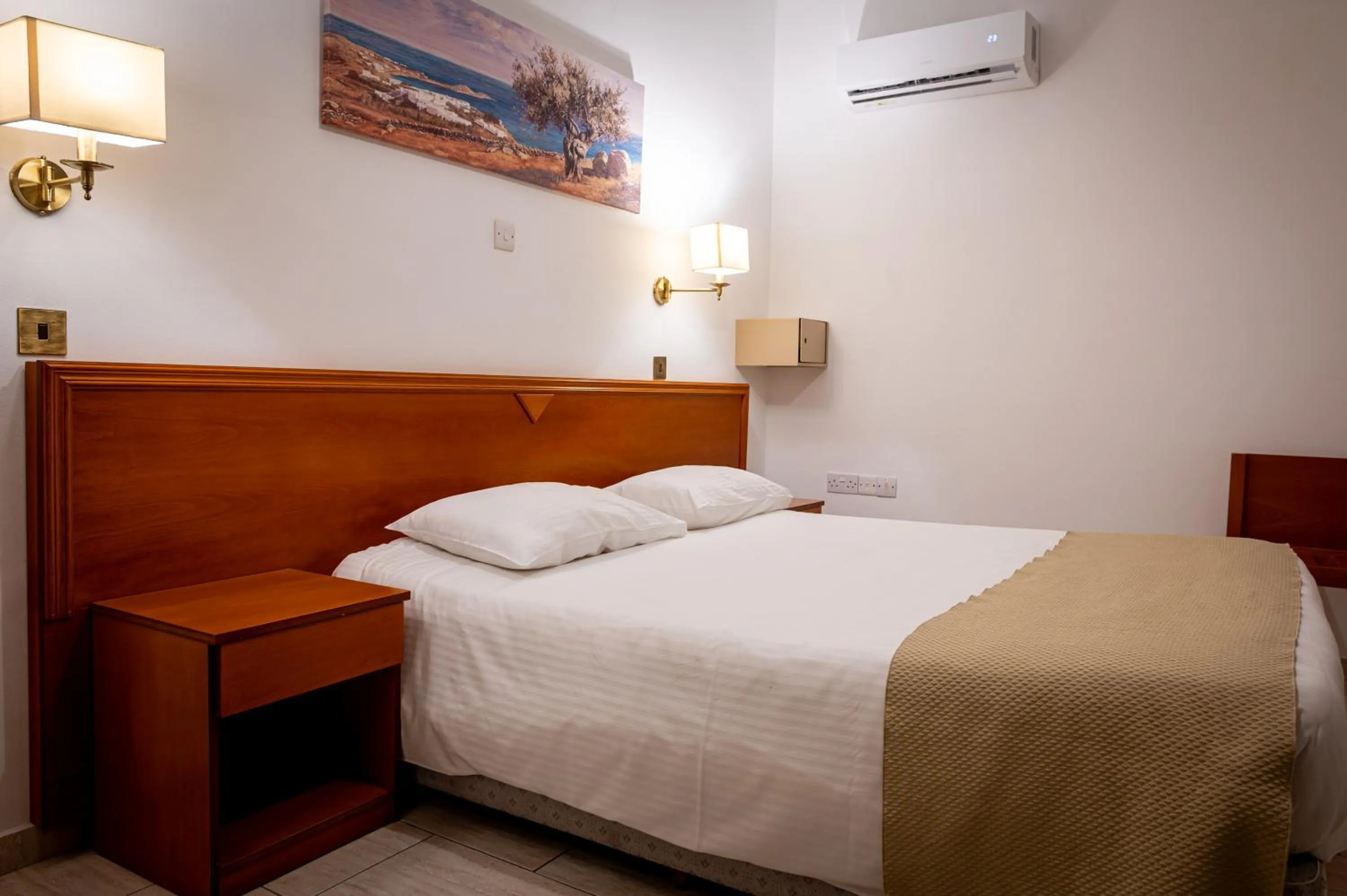 Bed in Kefalos Beach Tourist Village