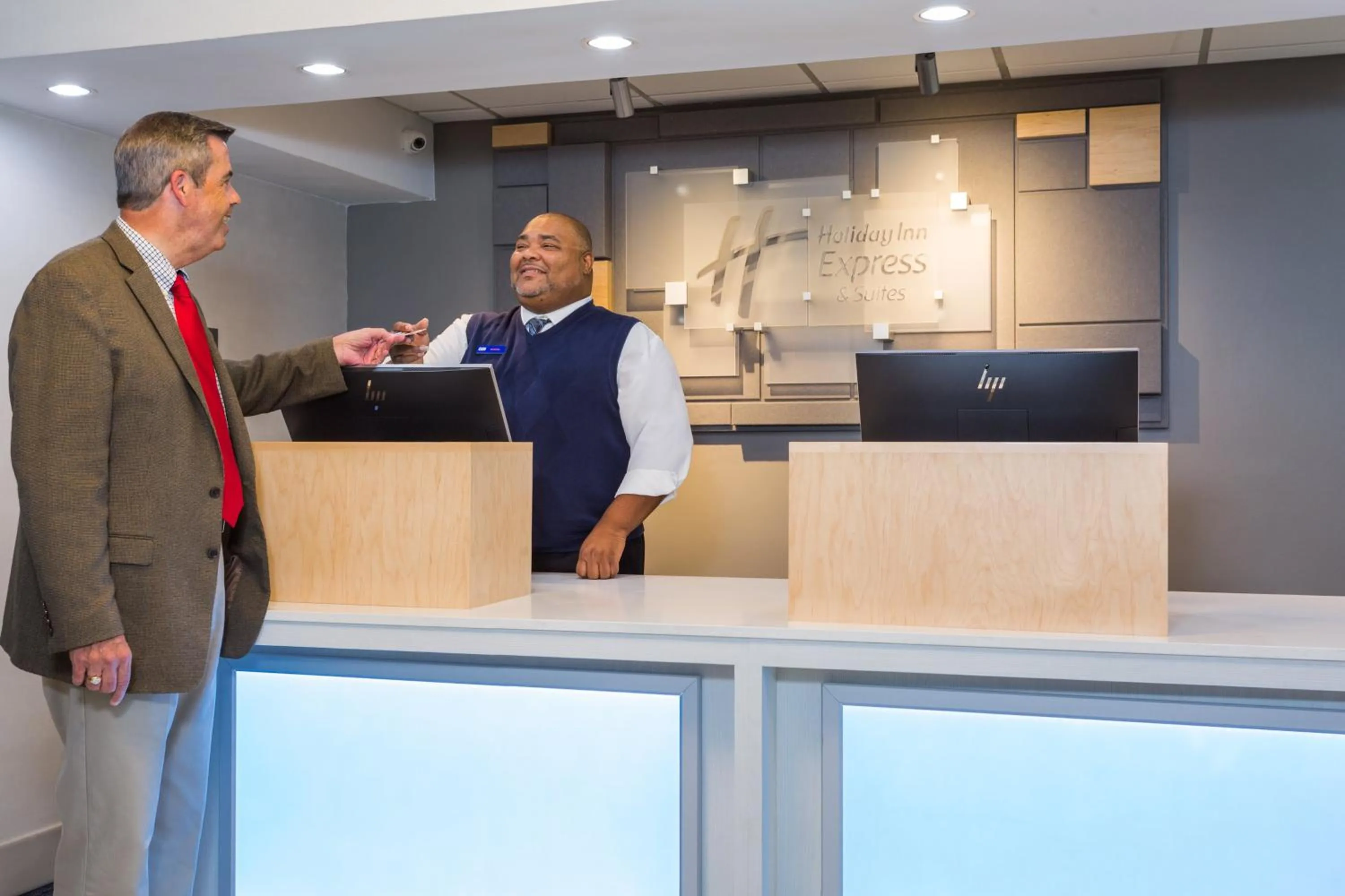 Property building in Holiday Inn Express & Suites Wilmington-University Center by IHG